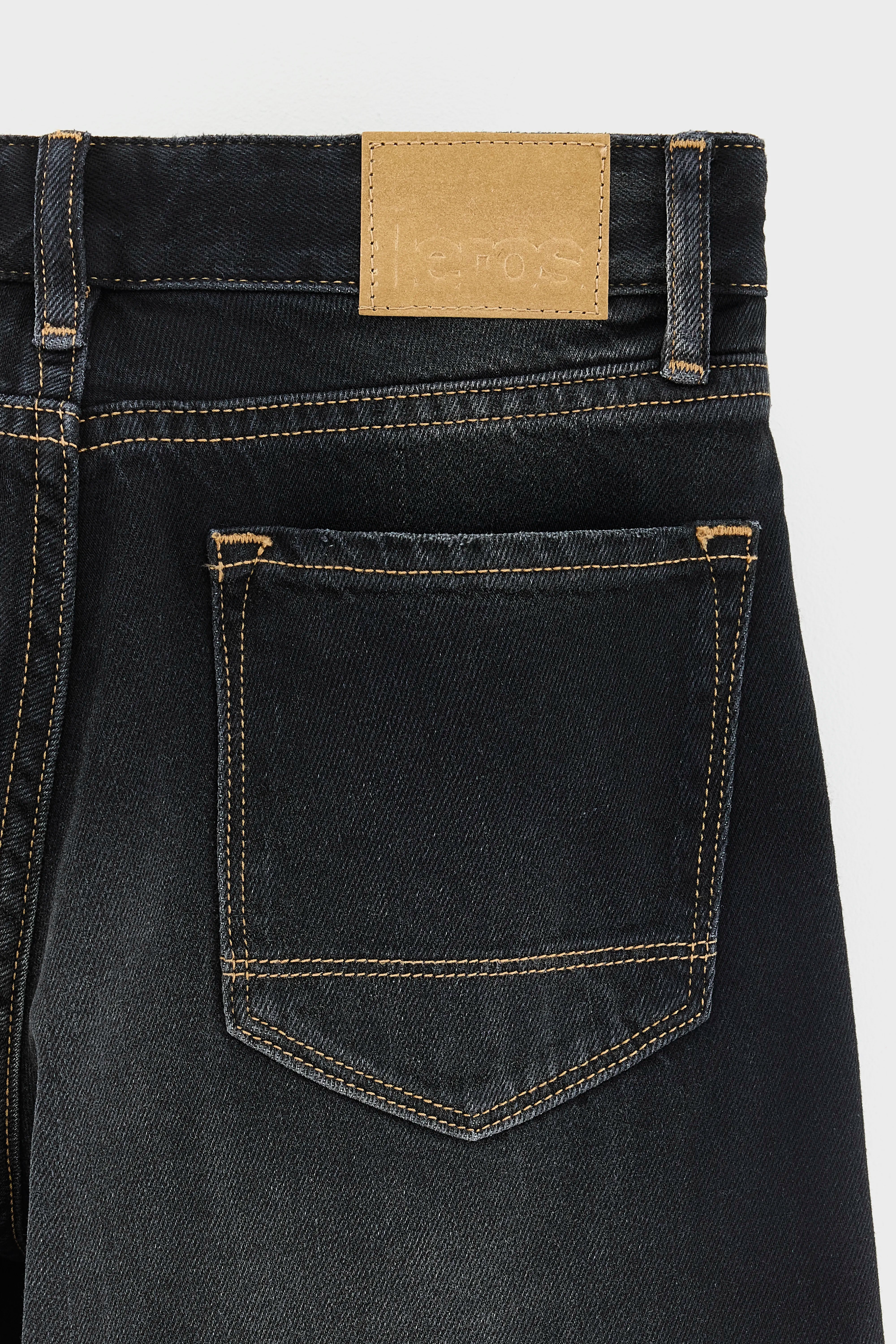 Kae flared jeans (262 / G / USED BLACK)