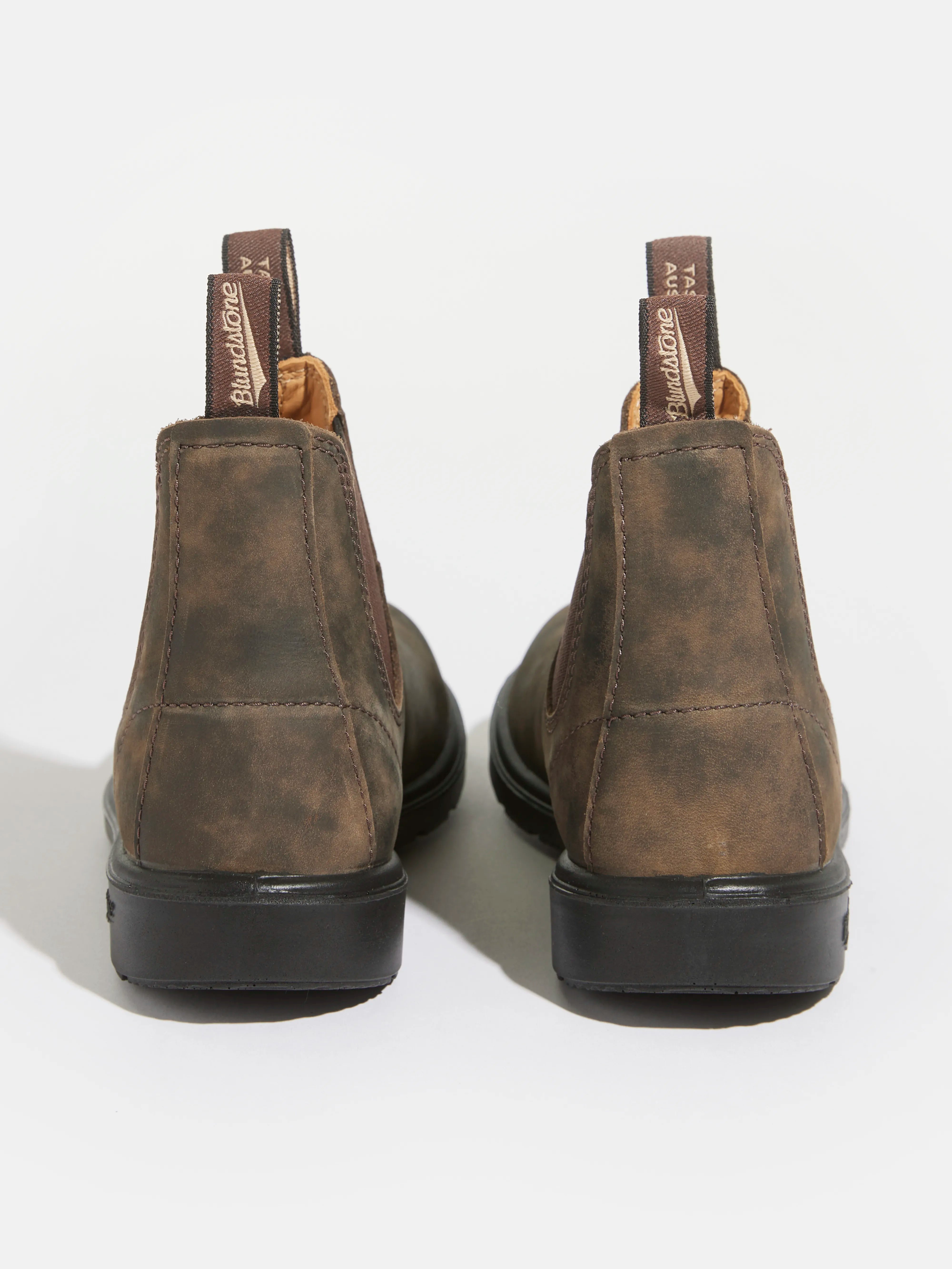 585 Classic Chelsea Boots voor Mannen (242 / M / BROWN)