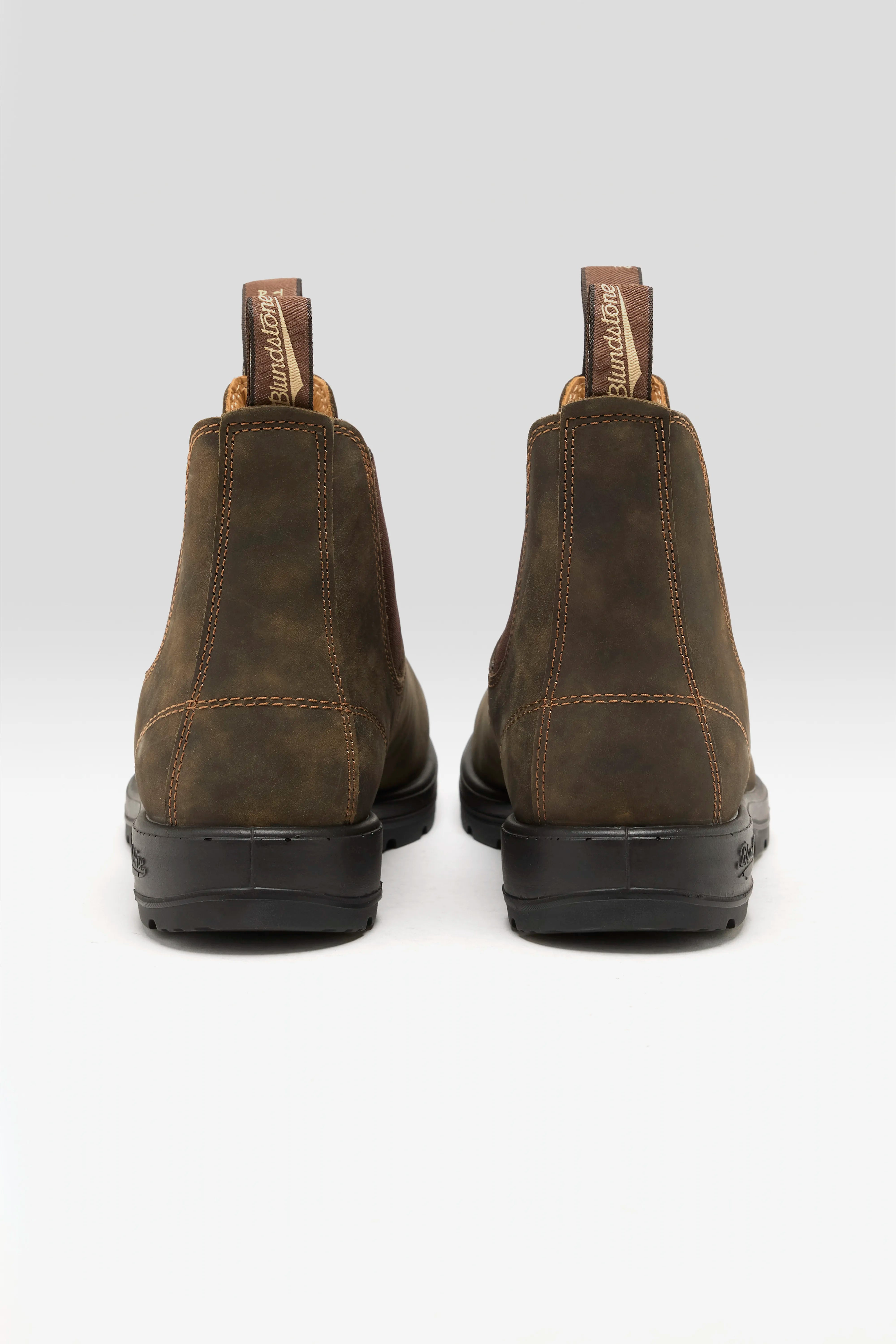 585 Classic Chelsea Boots voor Mannen (242 / M / BROWN)