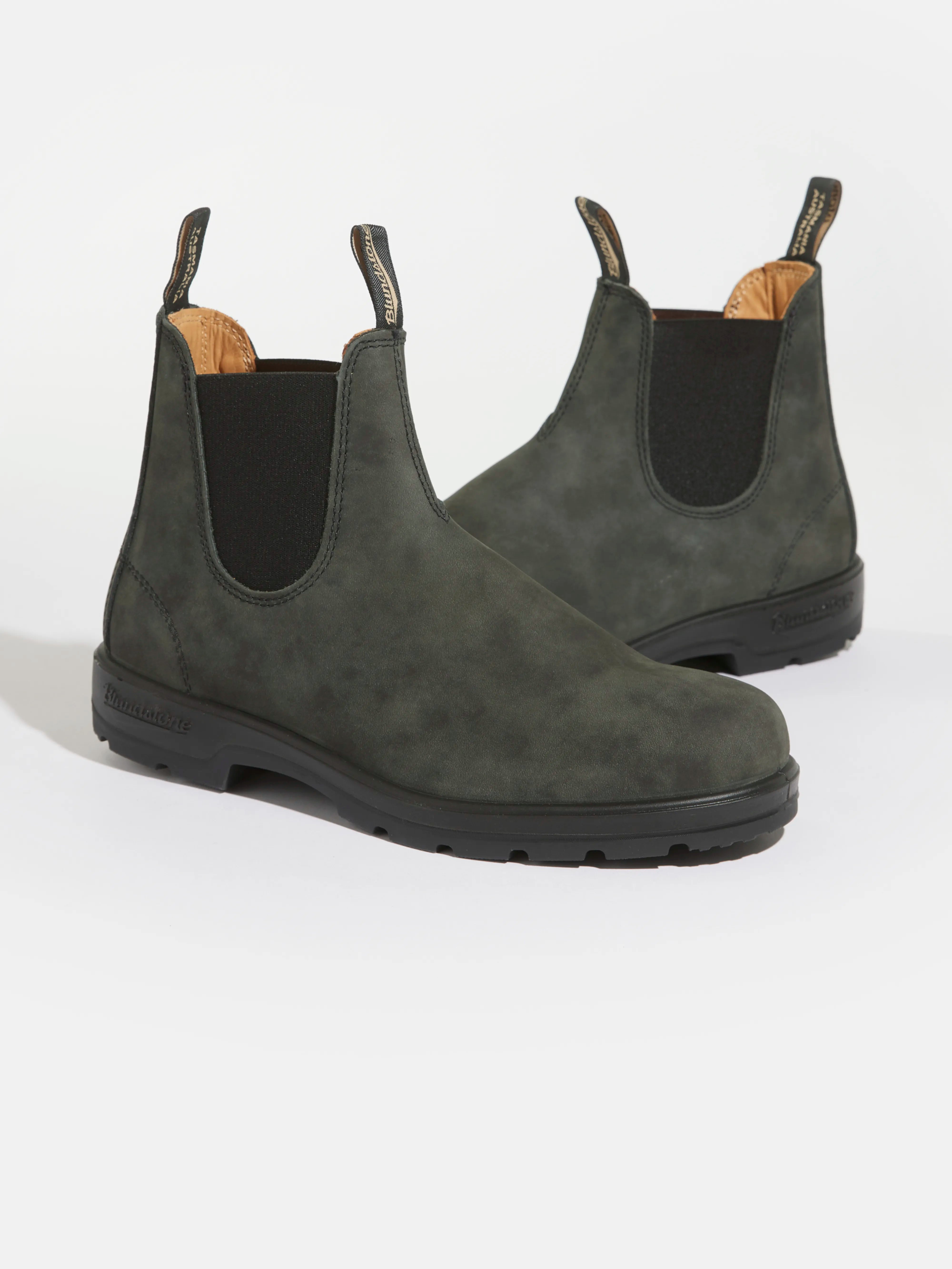 587 Classic Chelsea Boots for Men (242 / M / BLACK)