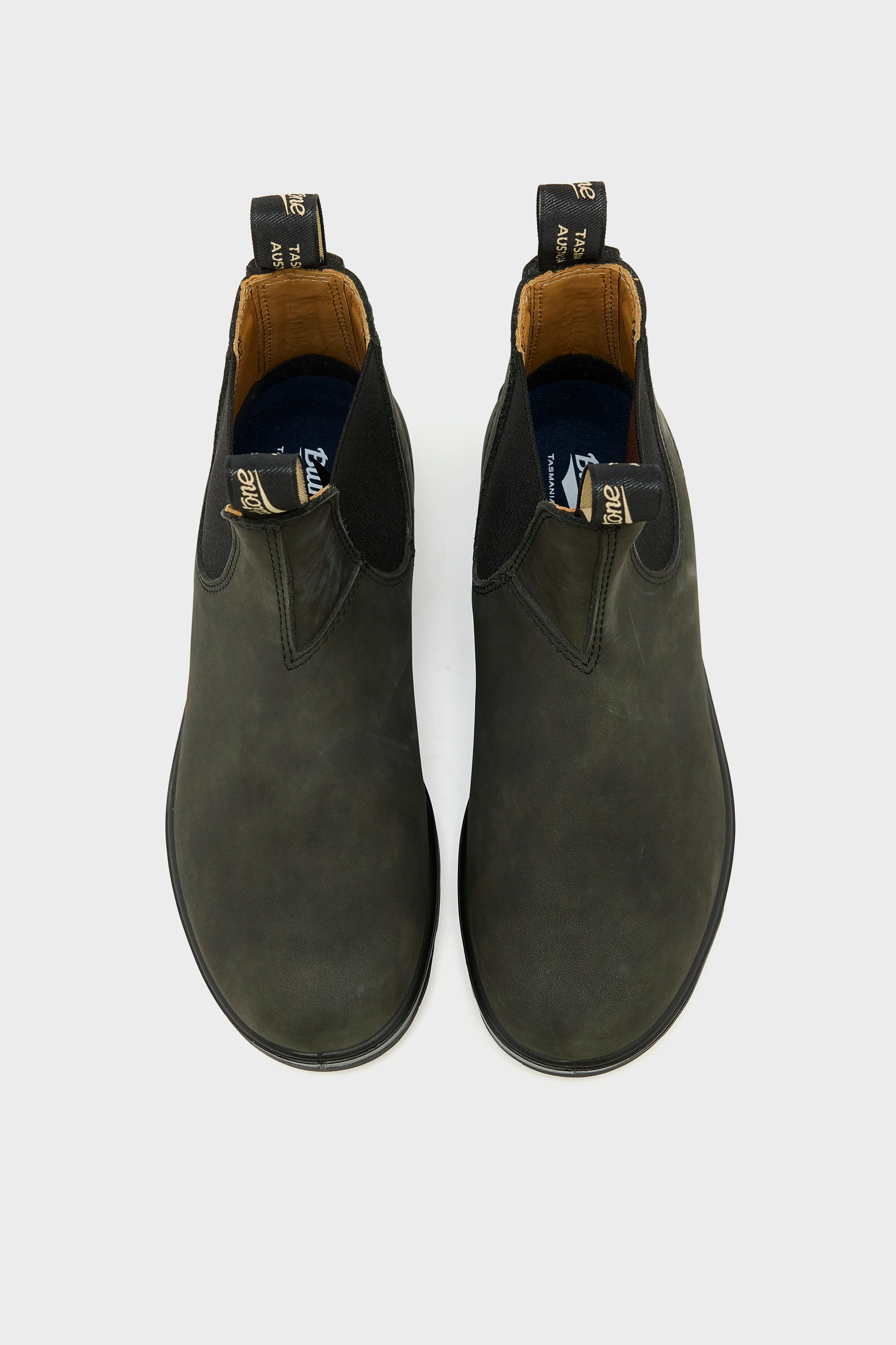 587 Classic Chelsea Boots for Women  (252 / W / BLACK)
