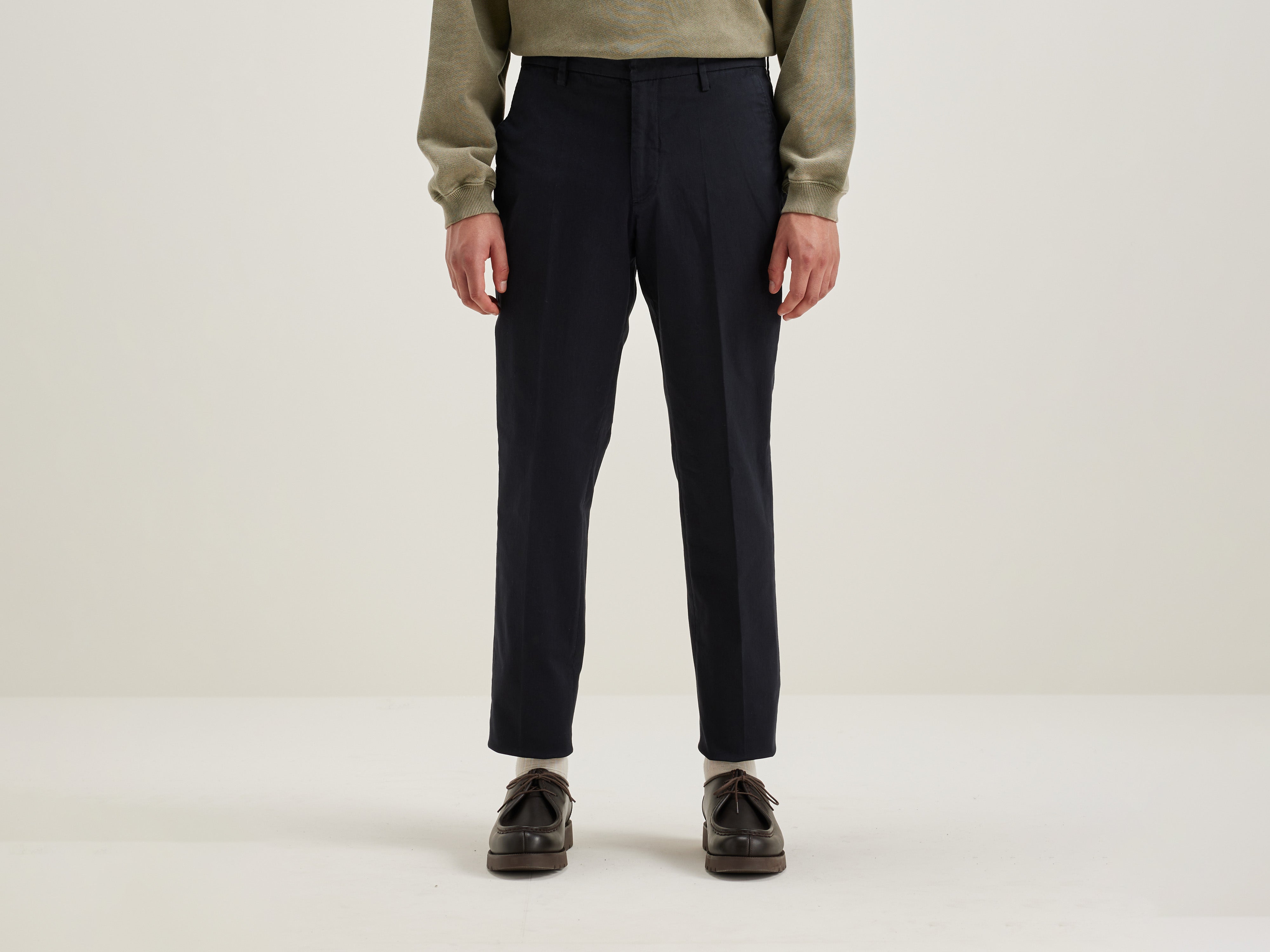 Pantalon fuselé Stanley (242 / M / NAVY)