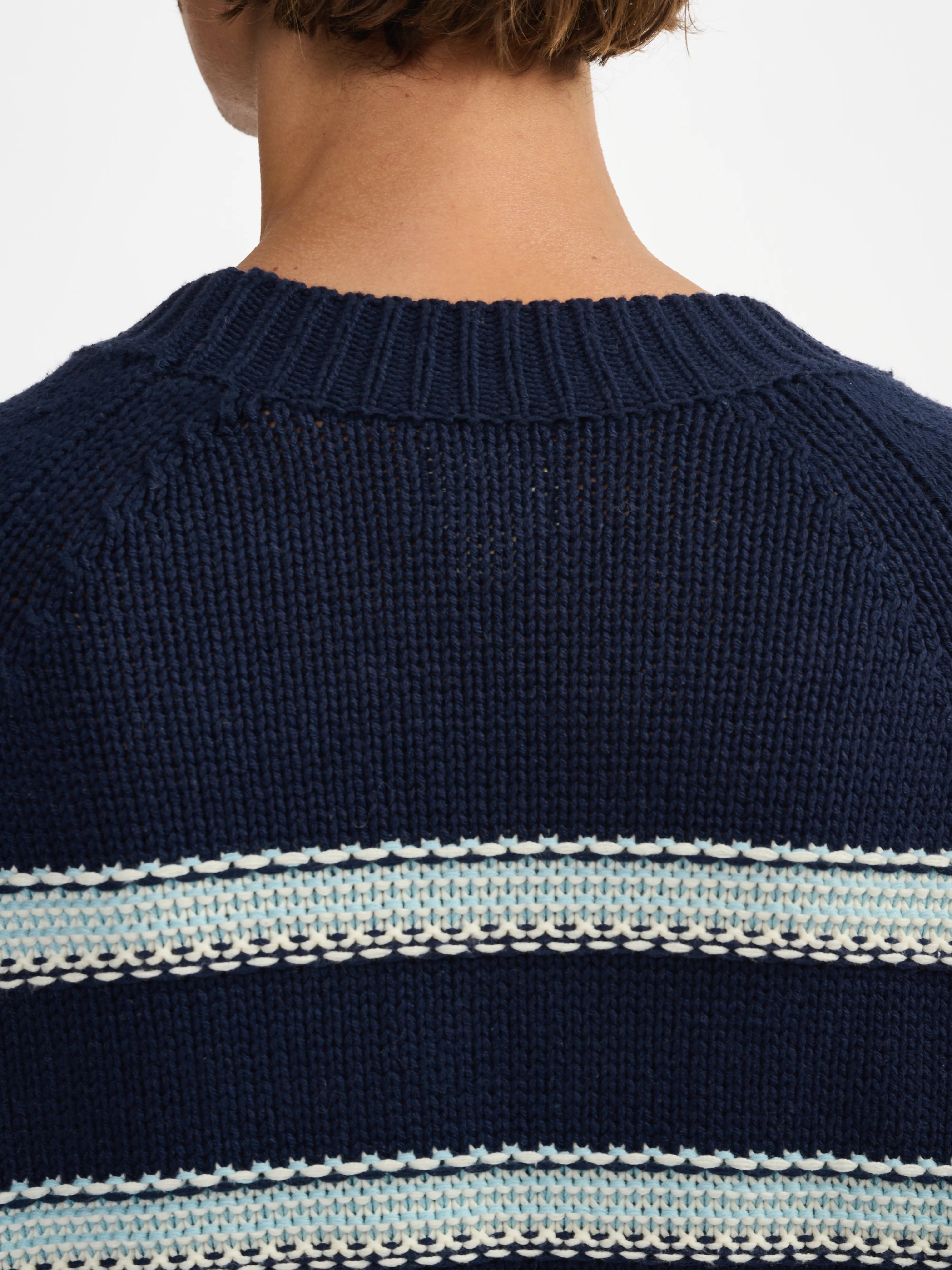 pull geloc (241 / M / STRIPE B)