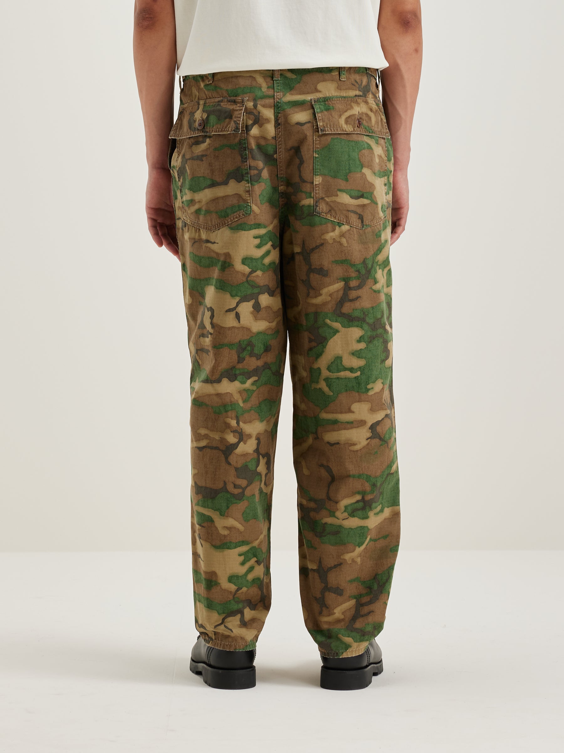 Kargo Cropped Tapered Trousers - Amber / Army For Men | Bellerose