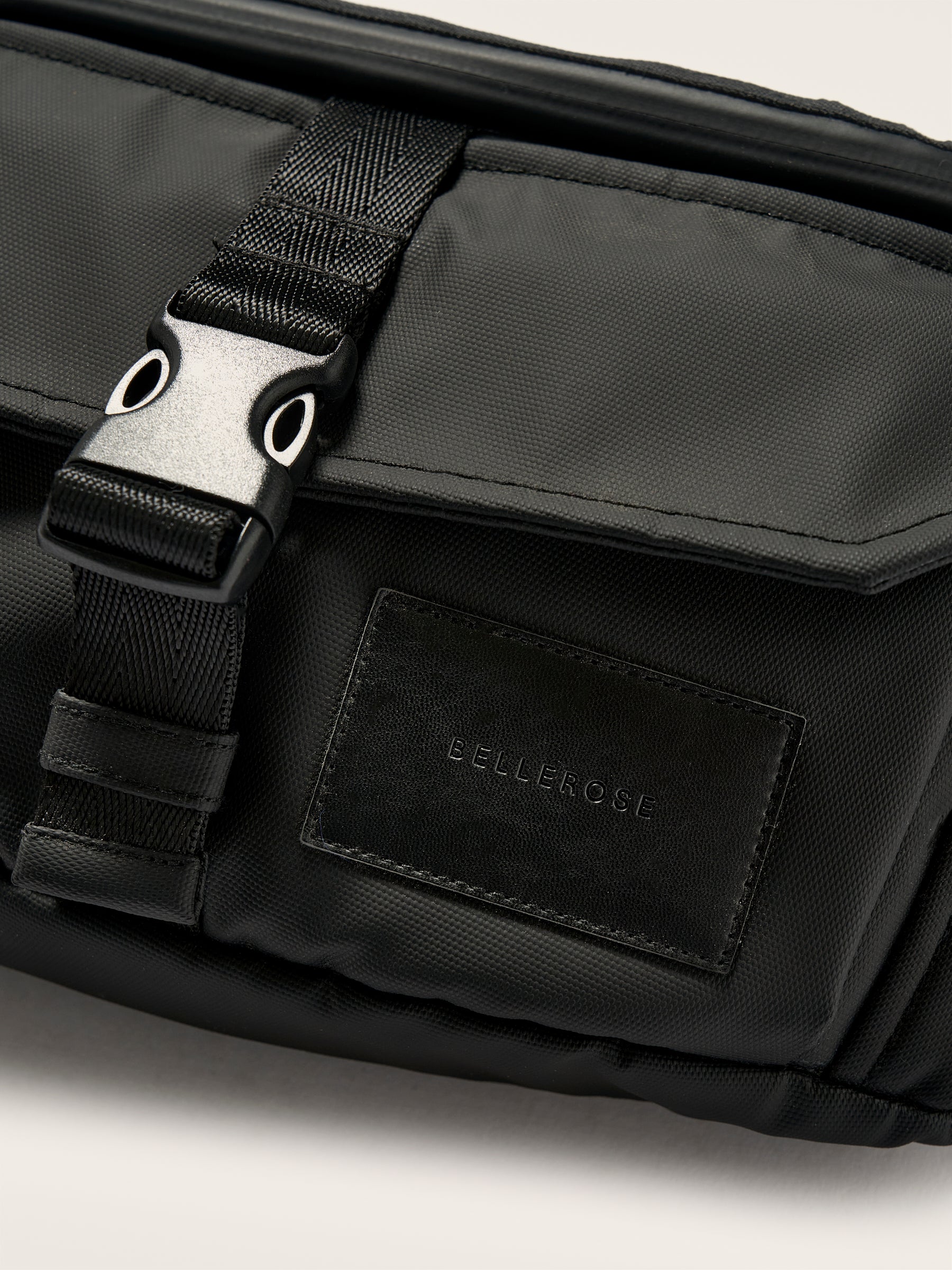 Henor Sling Bag - Black beauty For Men | Bellerose