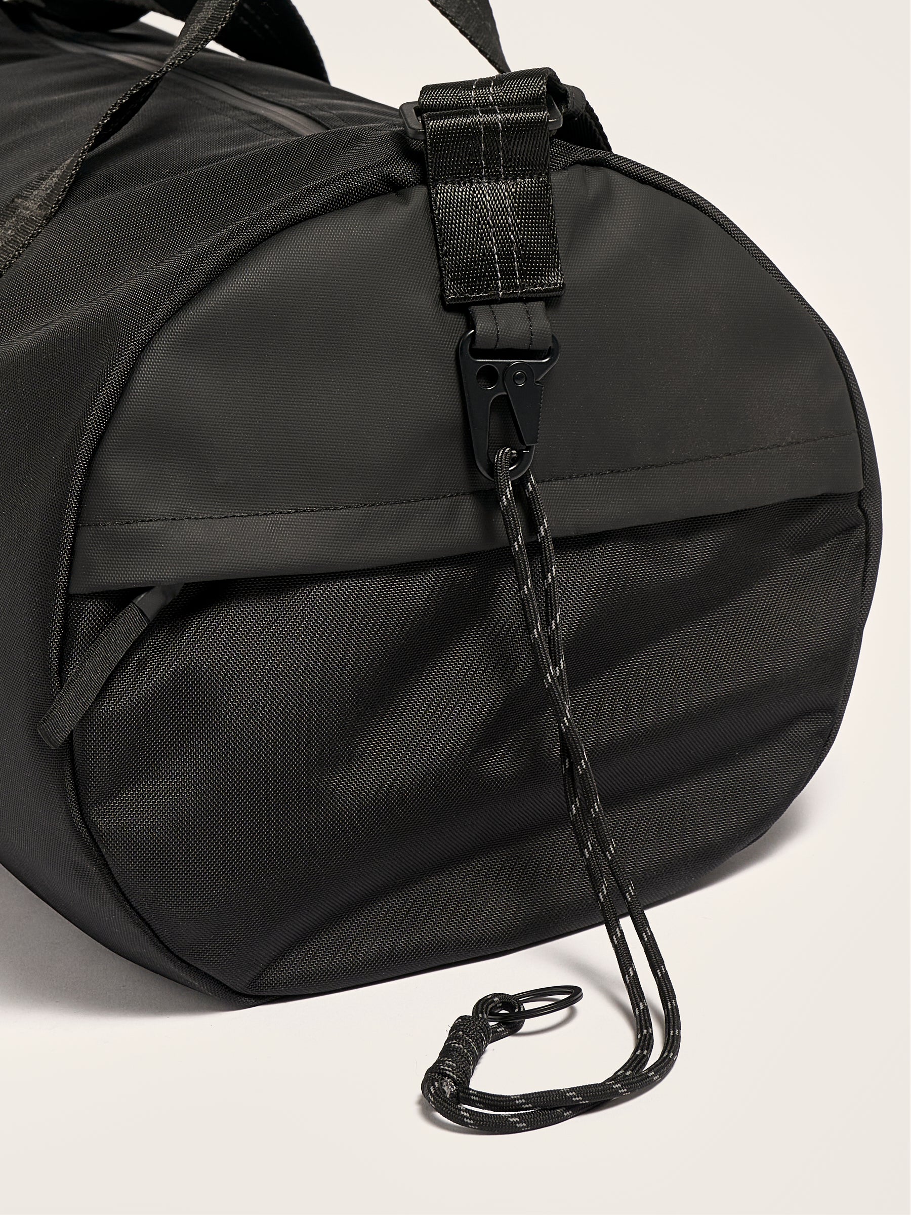 Henpo duffle bag (251 / M / BLACK BEAUTY)