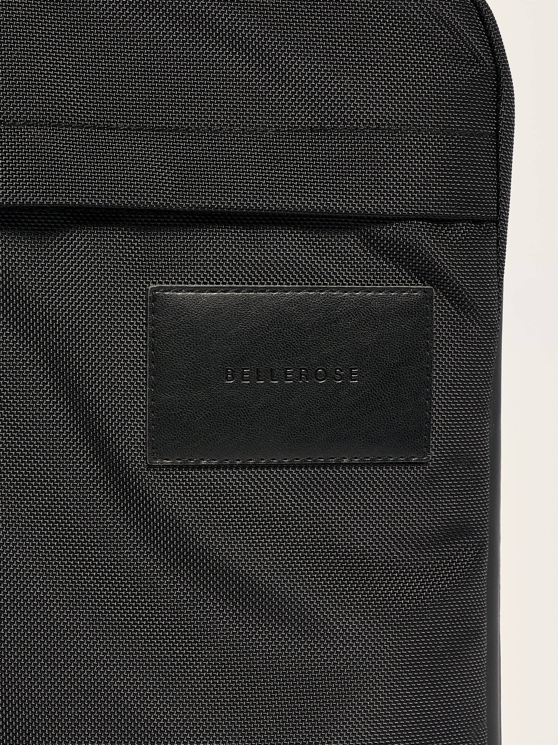 Hencom Laptop Case - Black beauty For Men | Bellerose