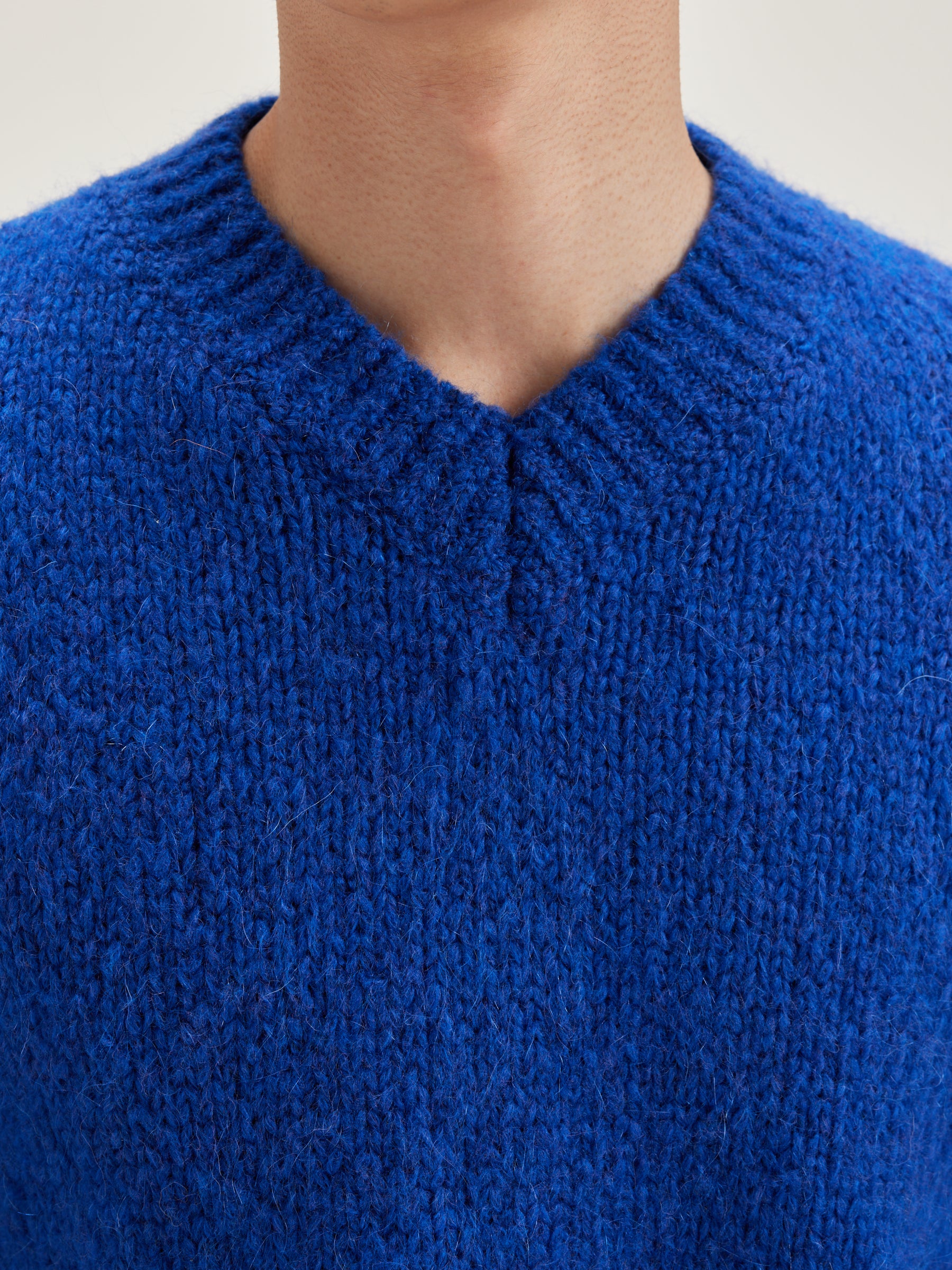 Liora V-neck Sweater - Klein For Men | Bellerose