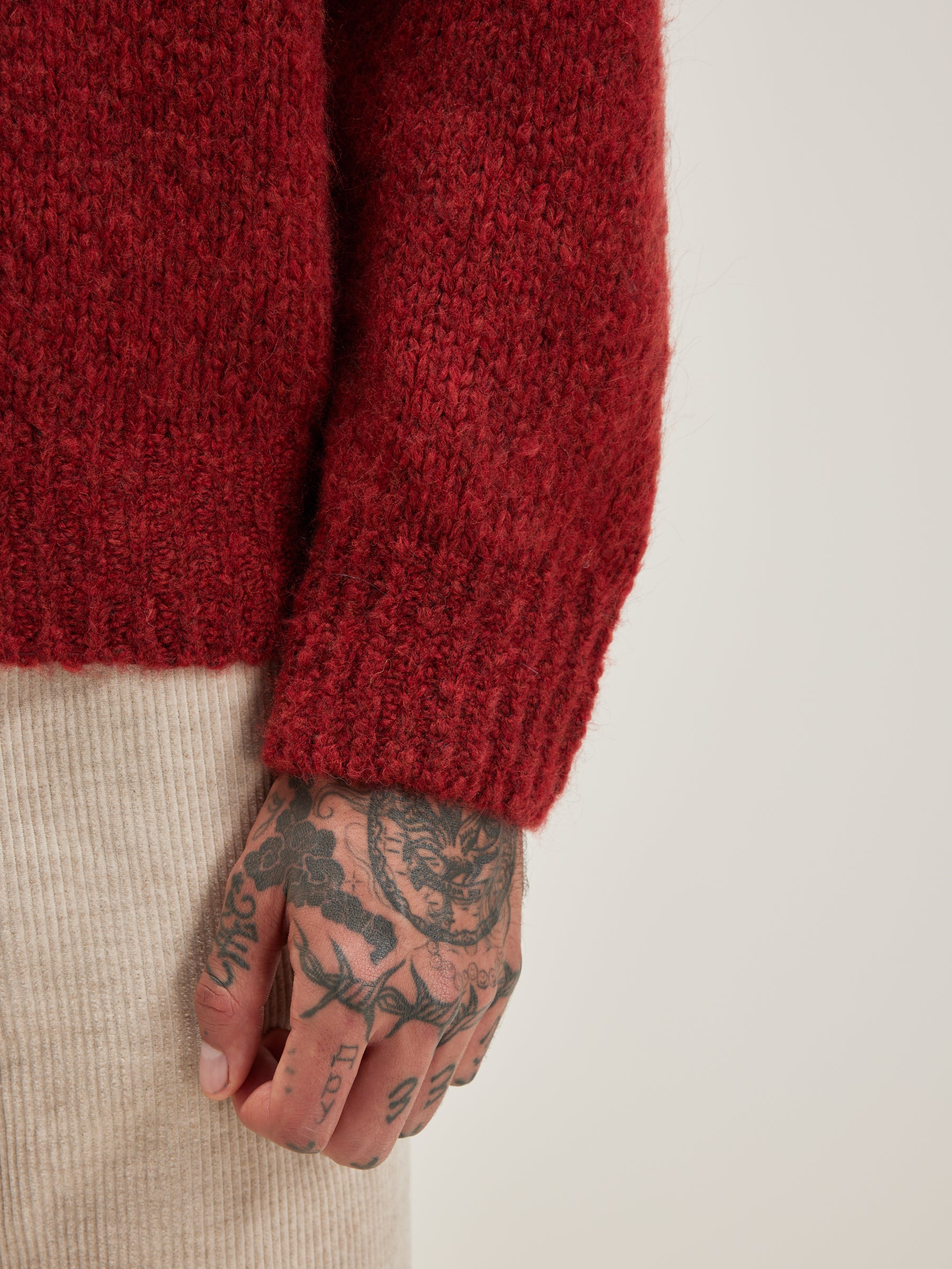 Liora v-neck sweater (242 / M / MAHOGANY)