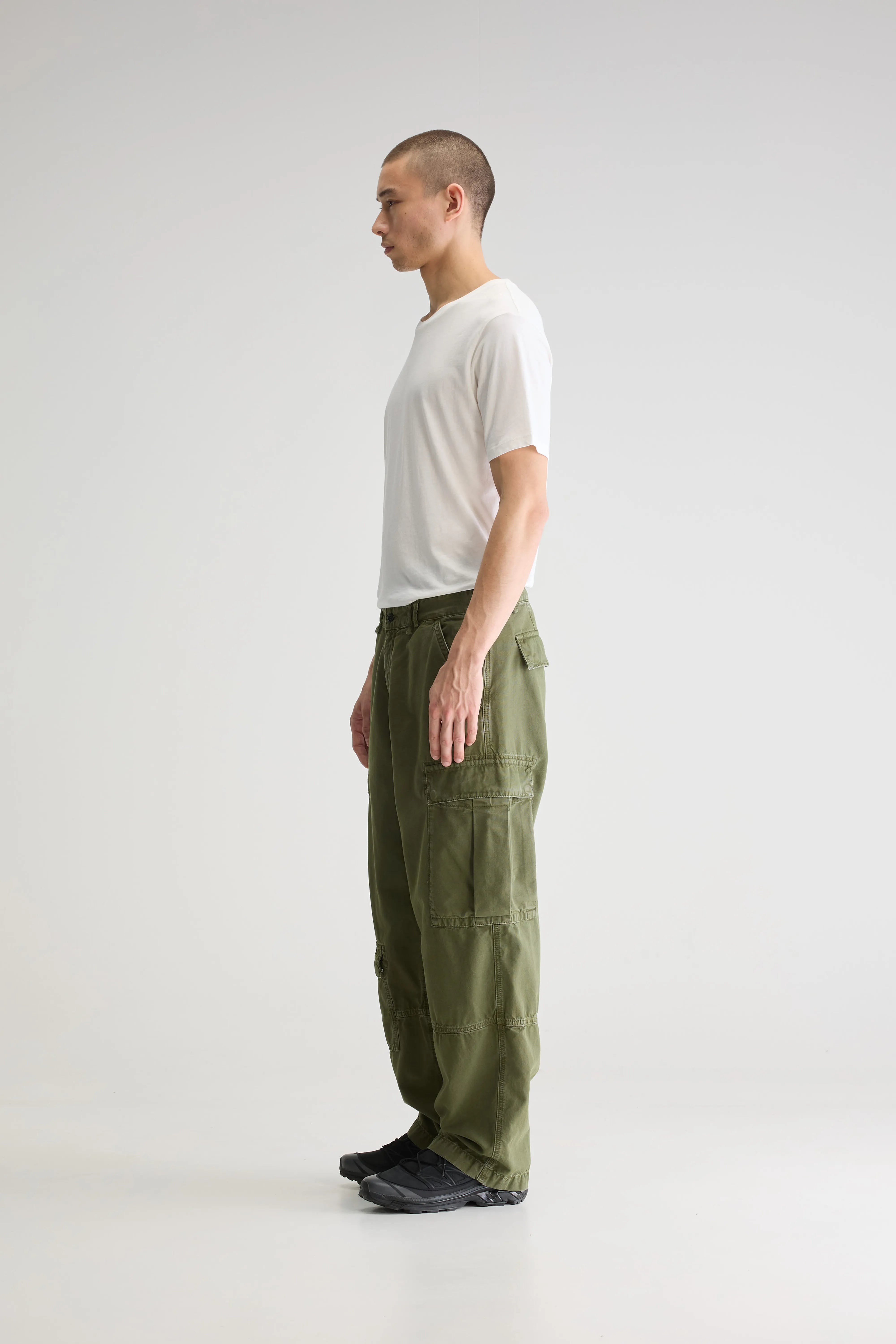 Kubi relaxed trousers (251 / M / DUSTY OLIVE)