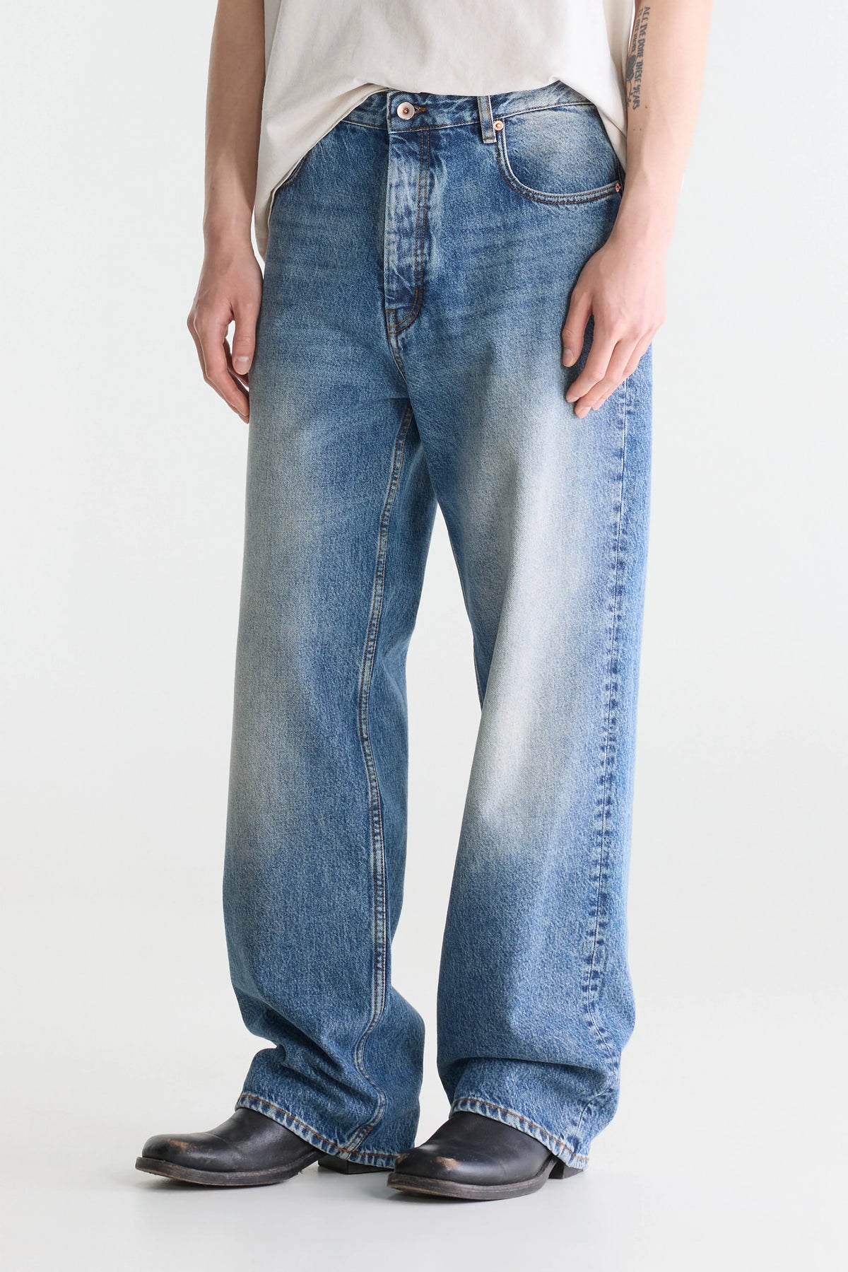 Denim N. 08 straight jeans (251 / M / VINTAGE LT BLUE)
