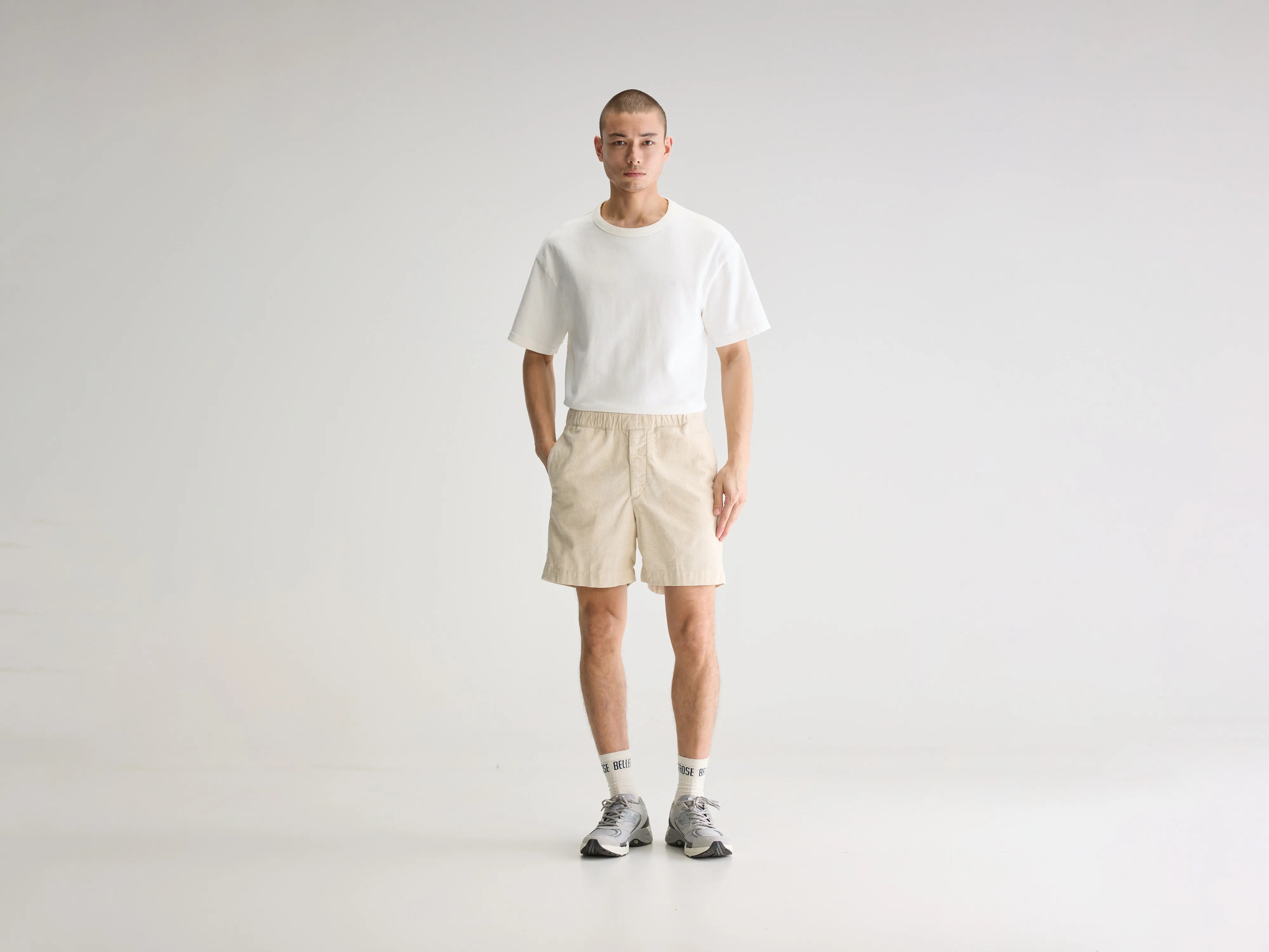 Sean relaxed shorts (251 / M / CALCAIRE)