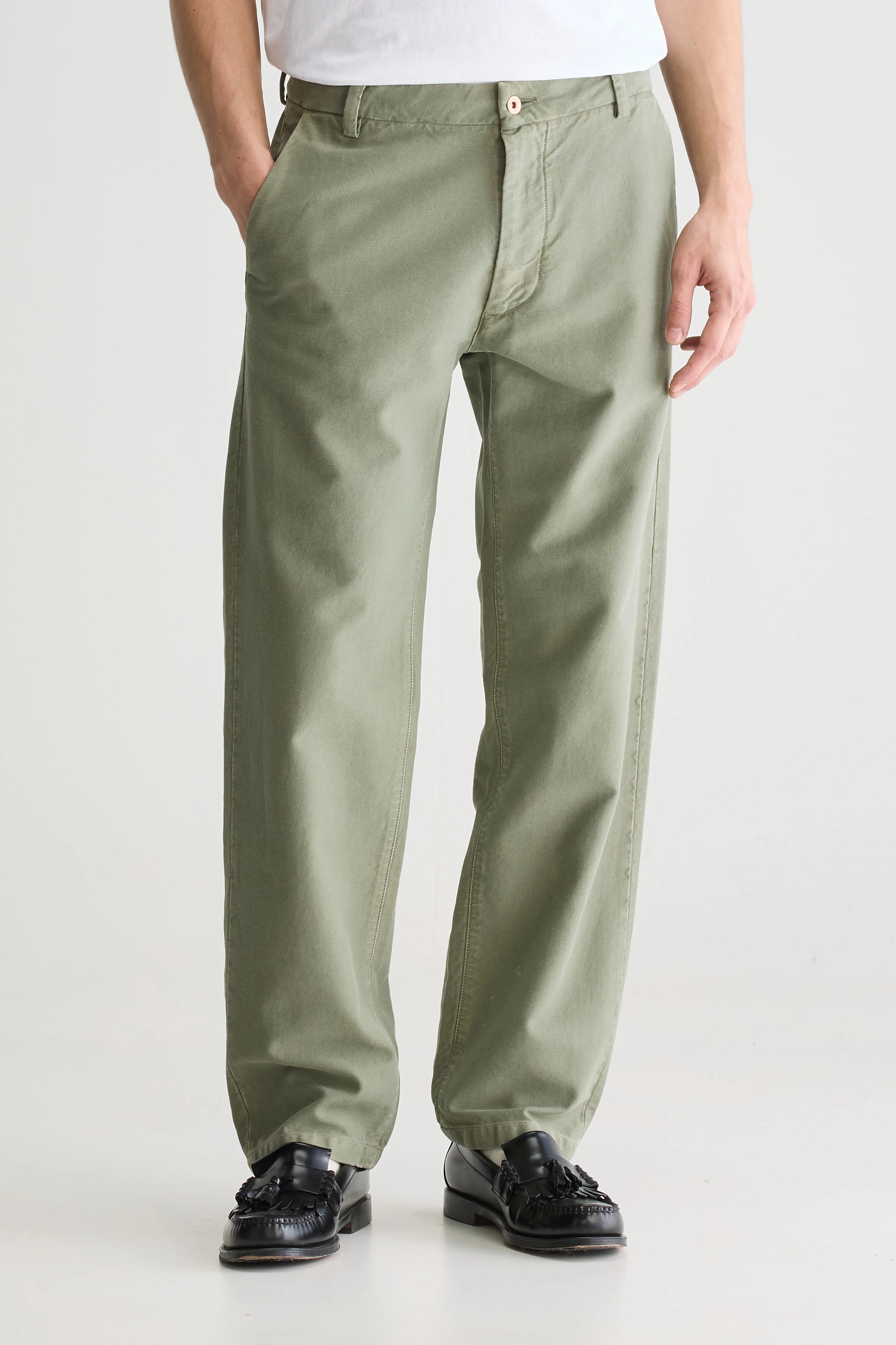 Jaggot chino trousers (251 / M / DUSTY OLIVE)