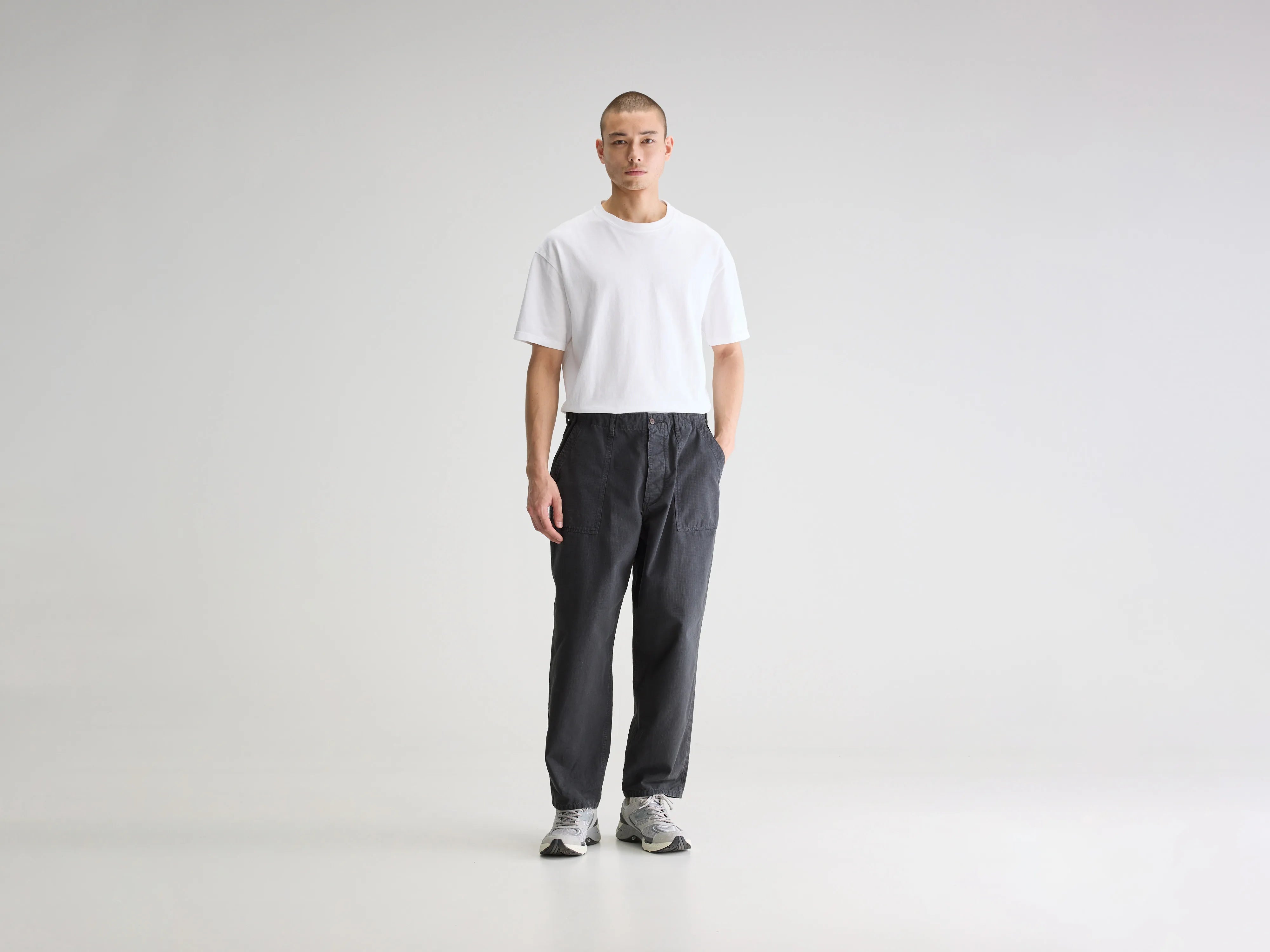 Kargo tapered trousers (251 / M / PIRATE)