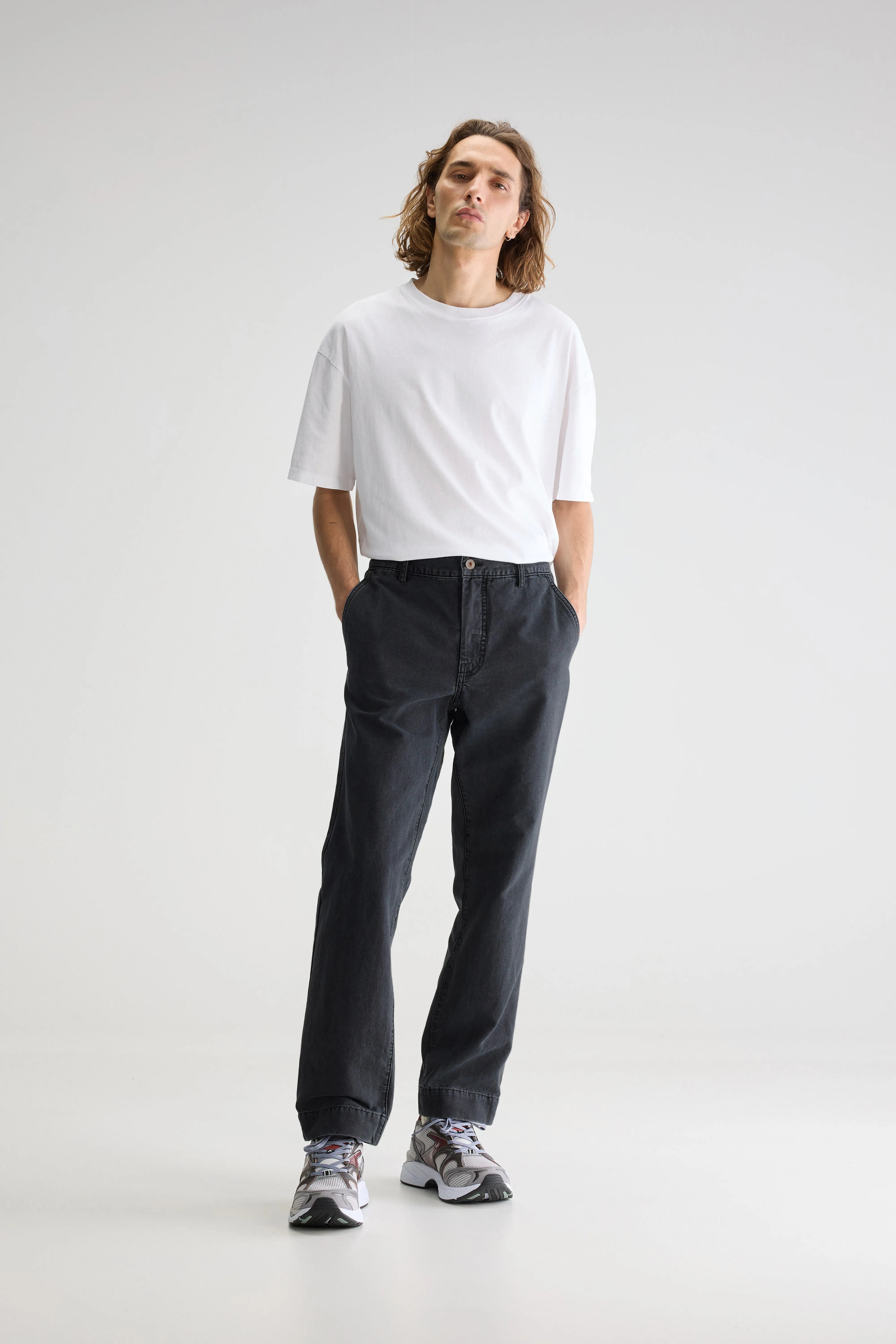 Pen Straight Trousers - Charcoal For Men | Bellerose