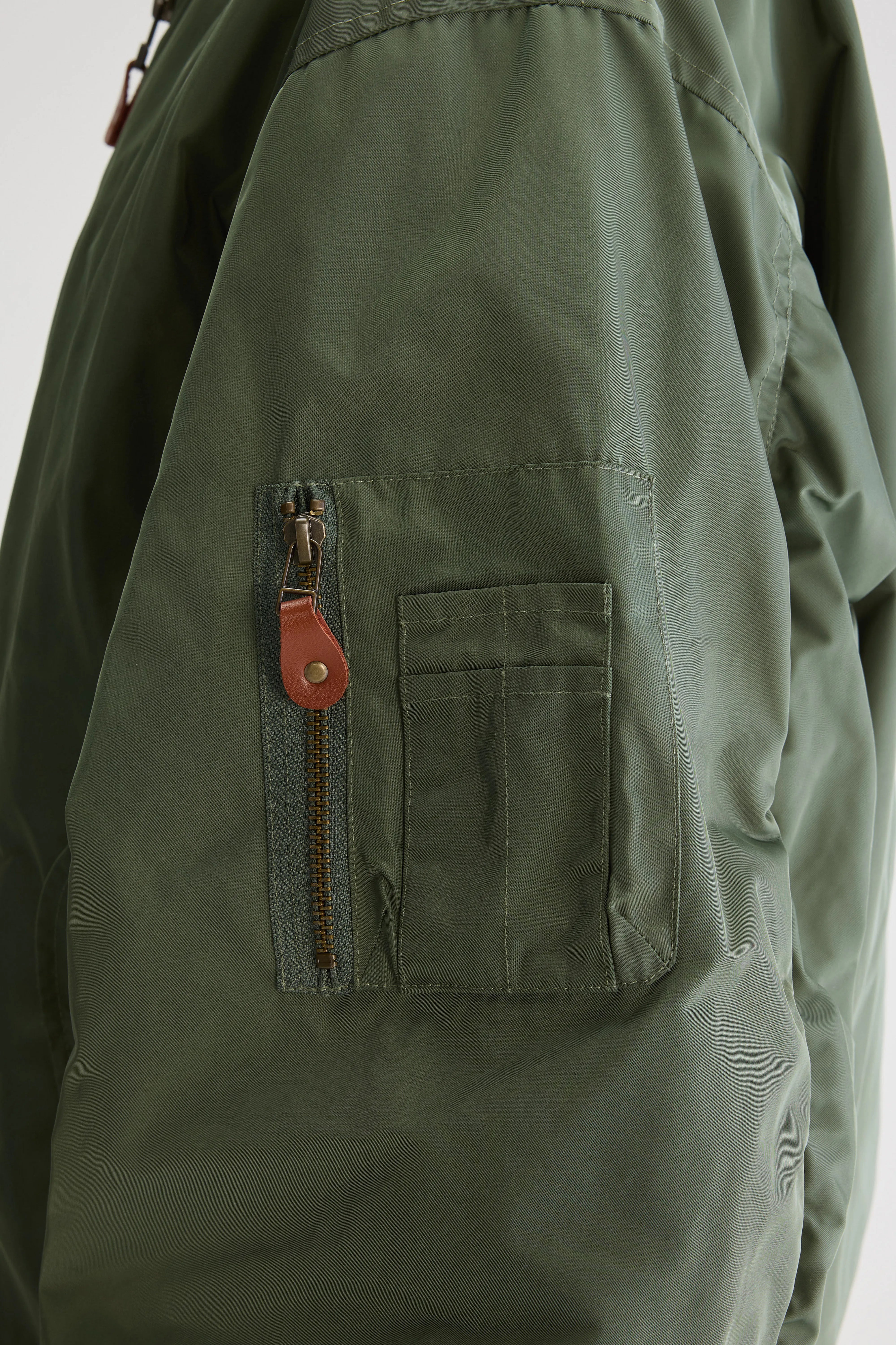 Jumper bomberjas (251 / M / CEDAR)