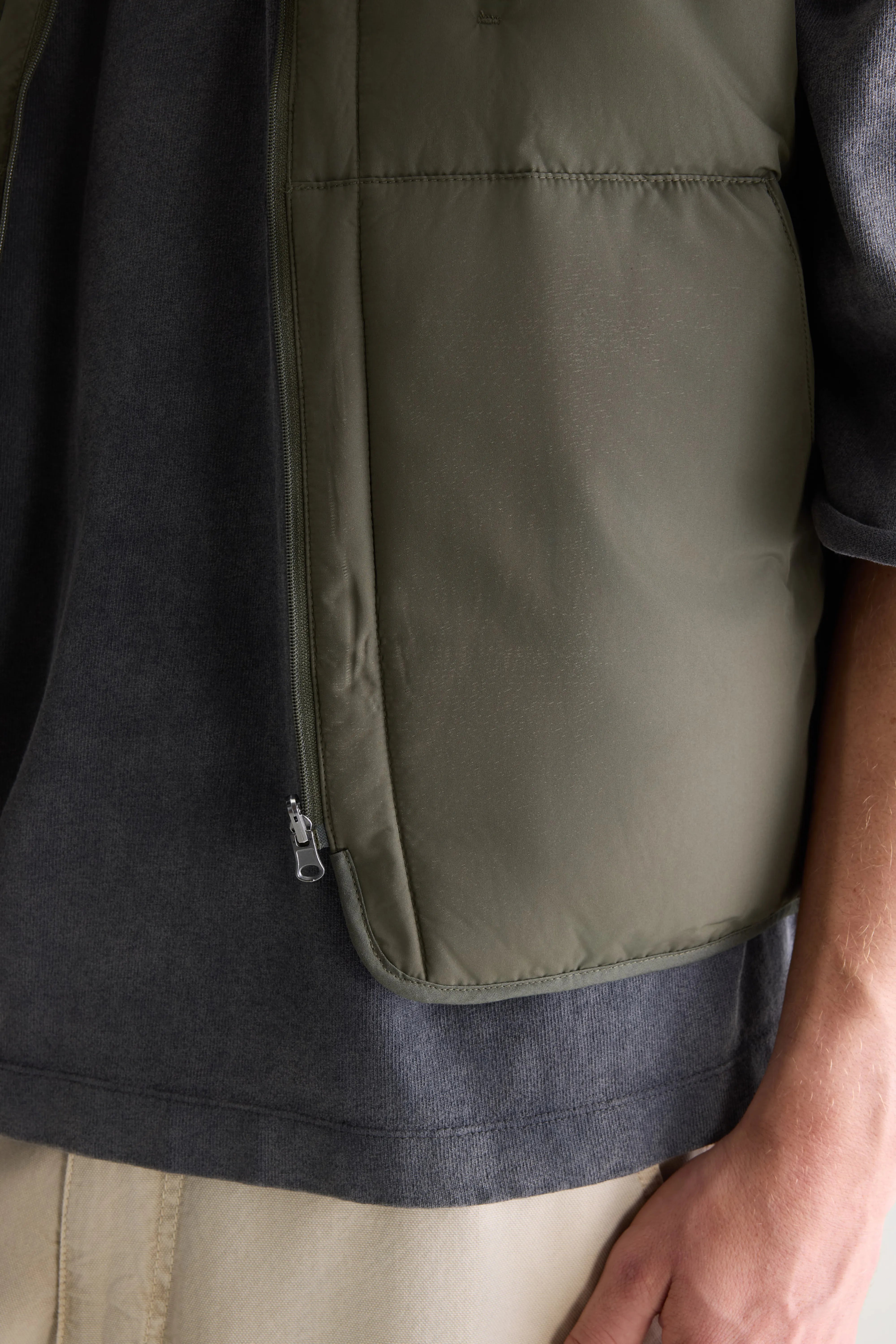 Hoch groene zip-up bodywarmer (251 / M / DARK OLIVE)