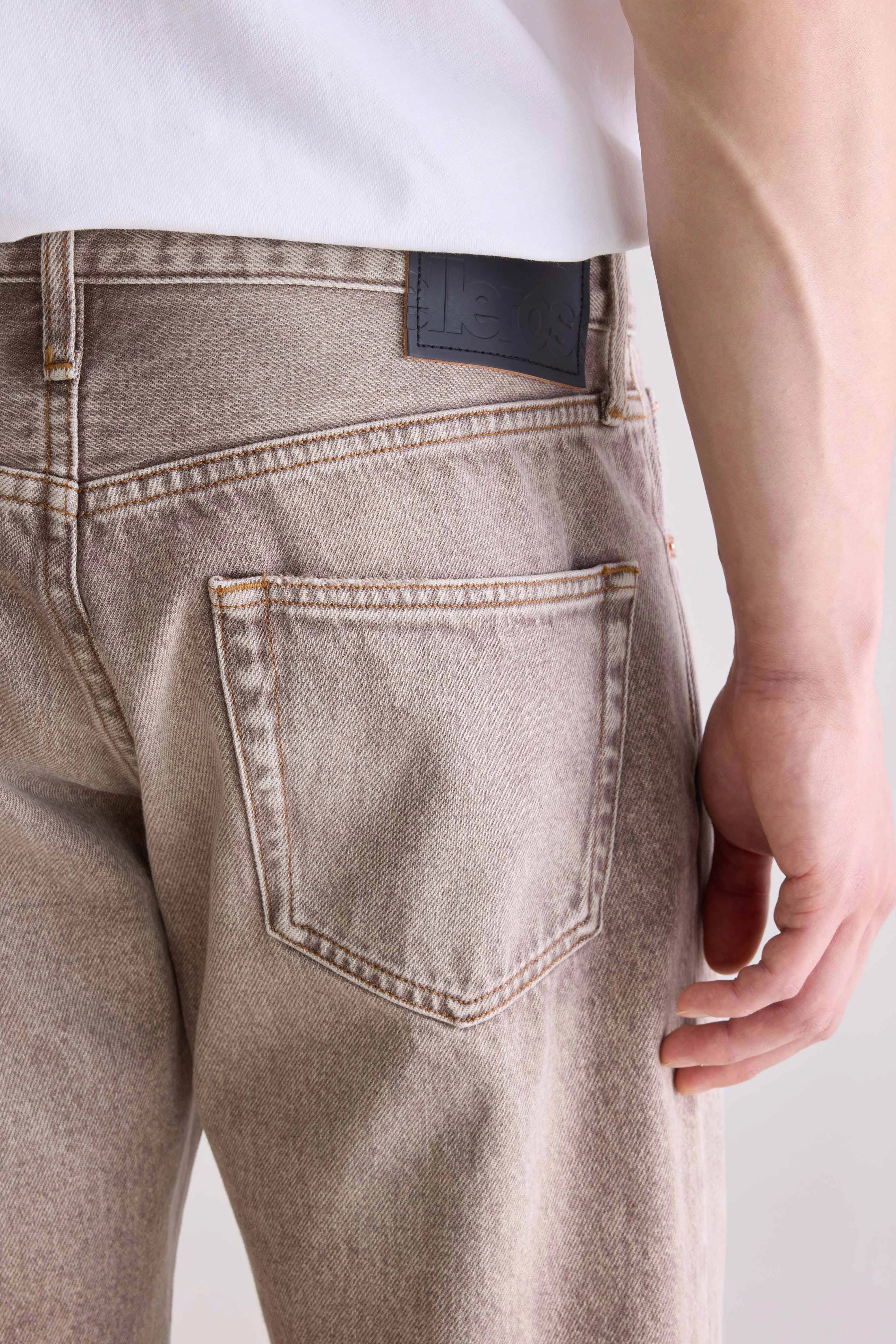 Denim N. 01 losse jeans (252 / M / BROWN SNOW)