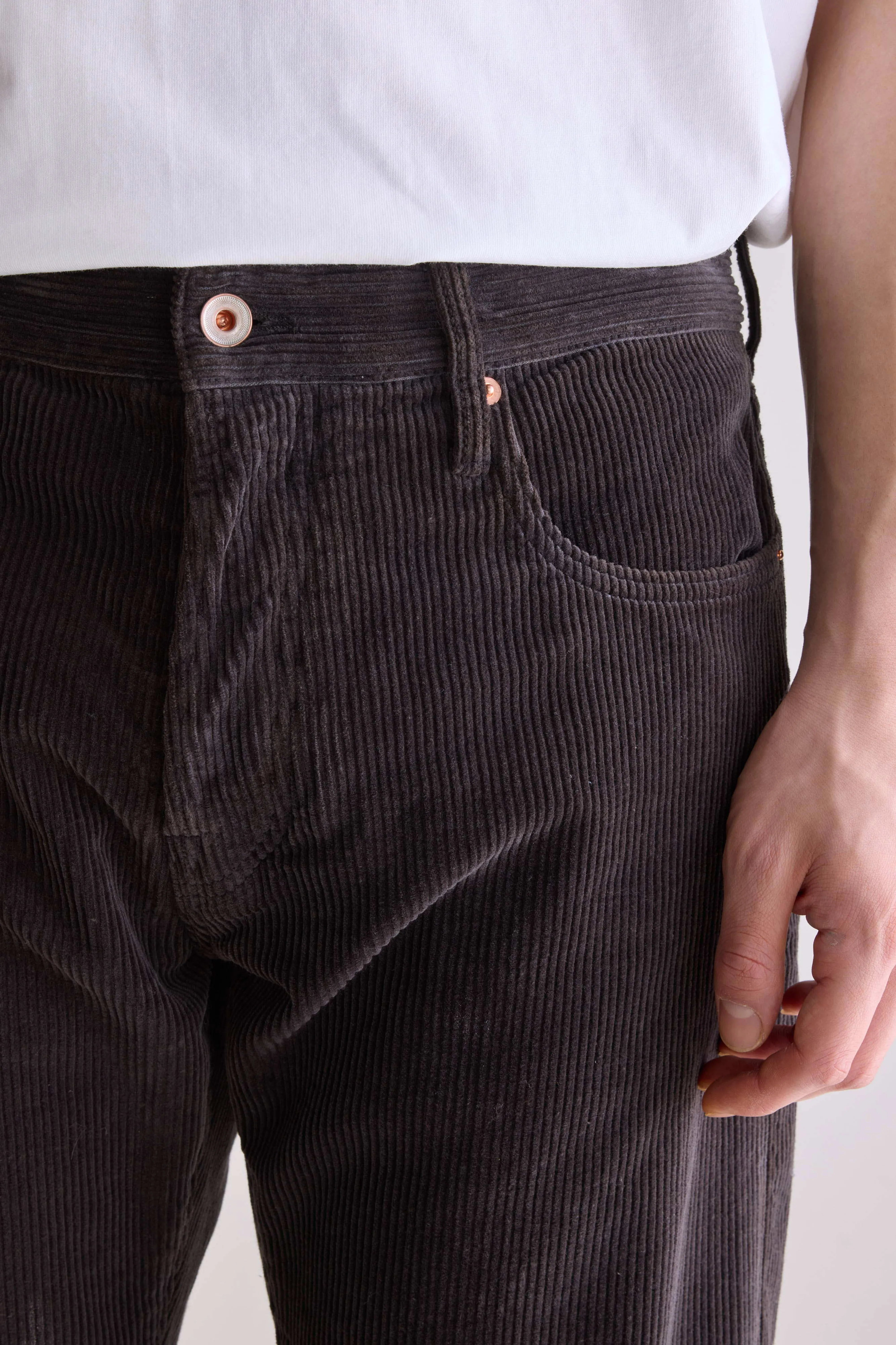 Percy Relaxed Trousers - Black sand For Men | Bellerose