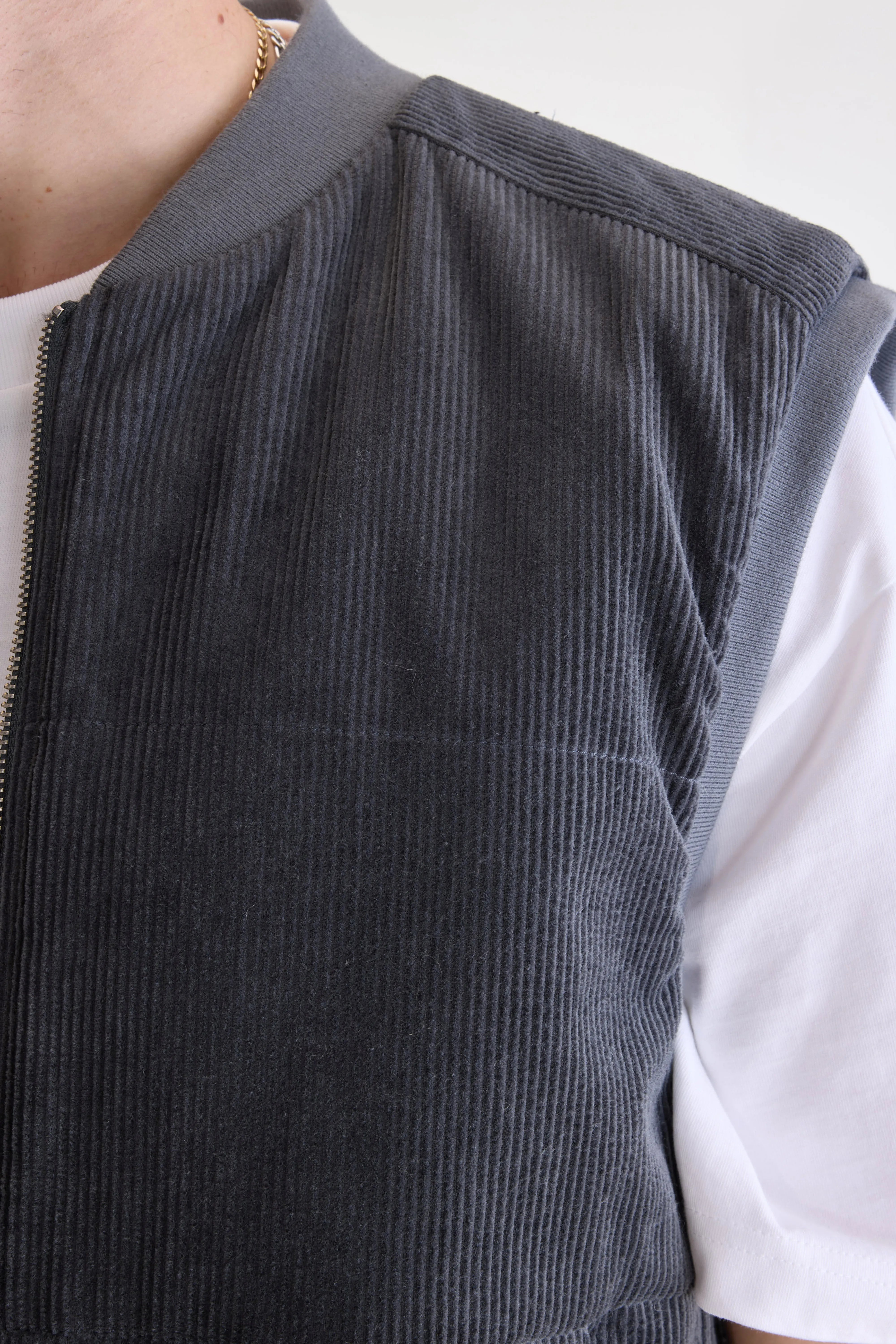 Jocko bodywarmer (252 / M / ELEPHANT)