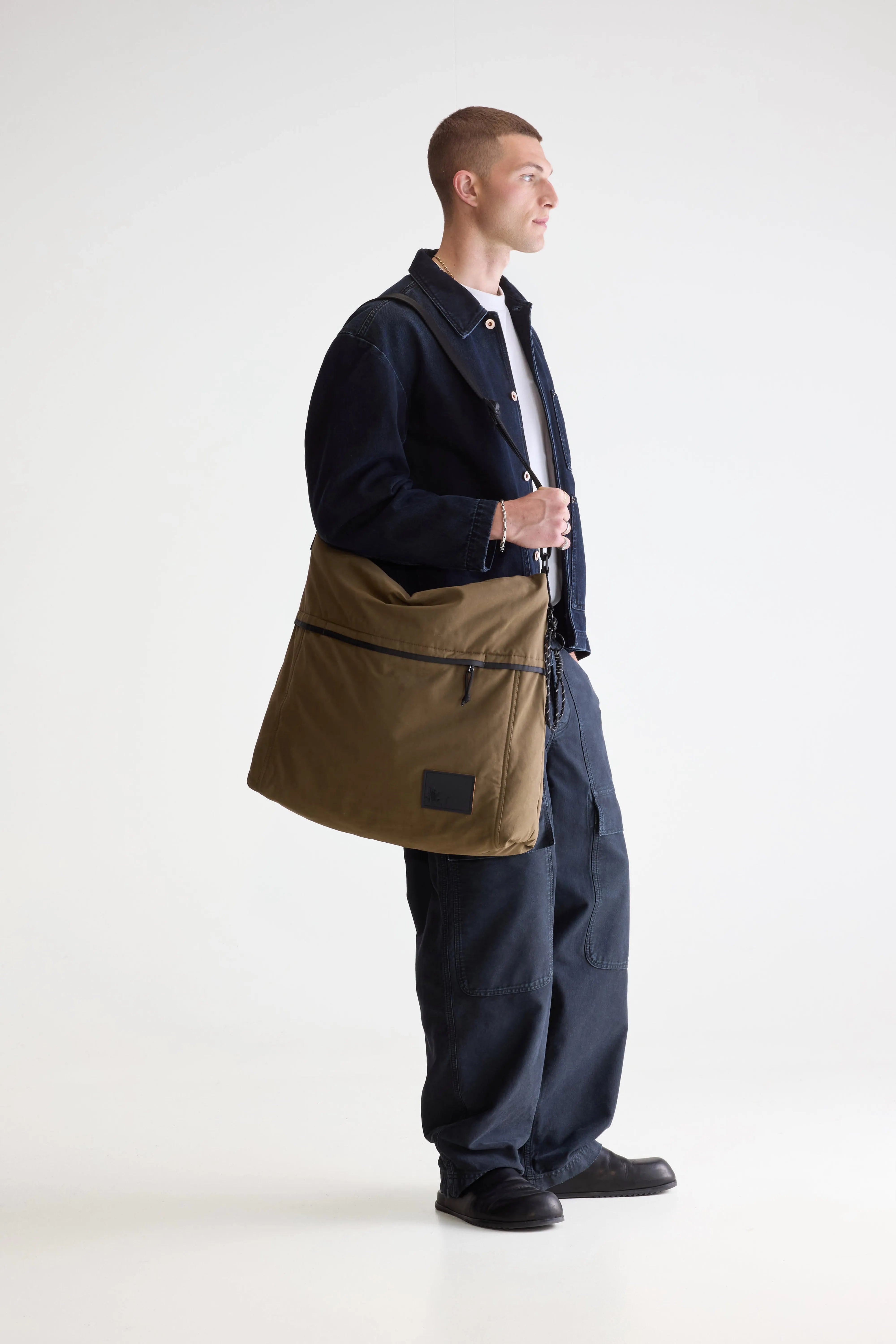 Hendy Messenger Bag - Olive night For Men | Bellerose