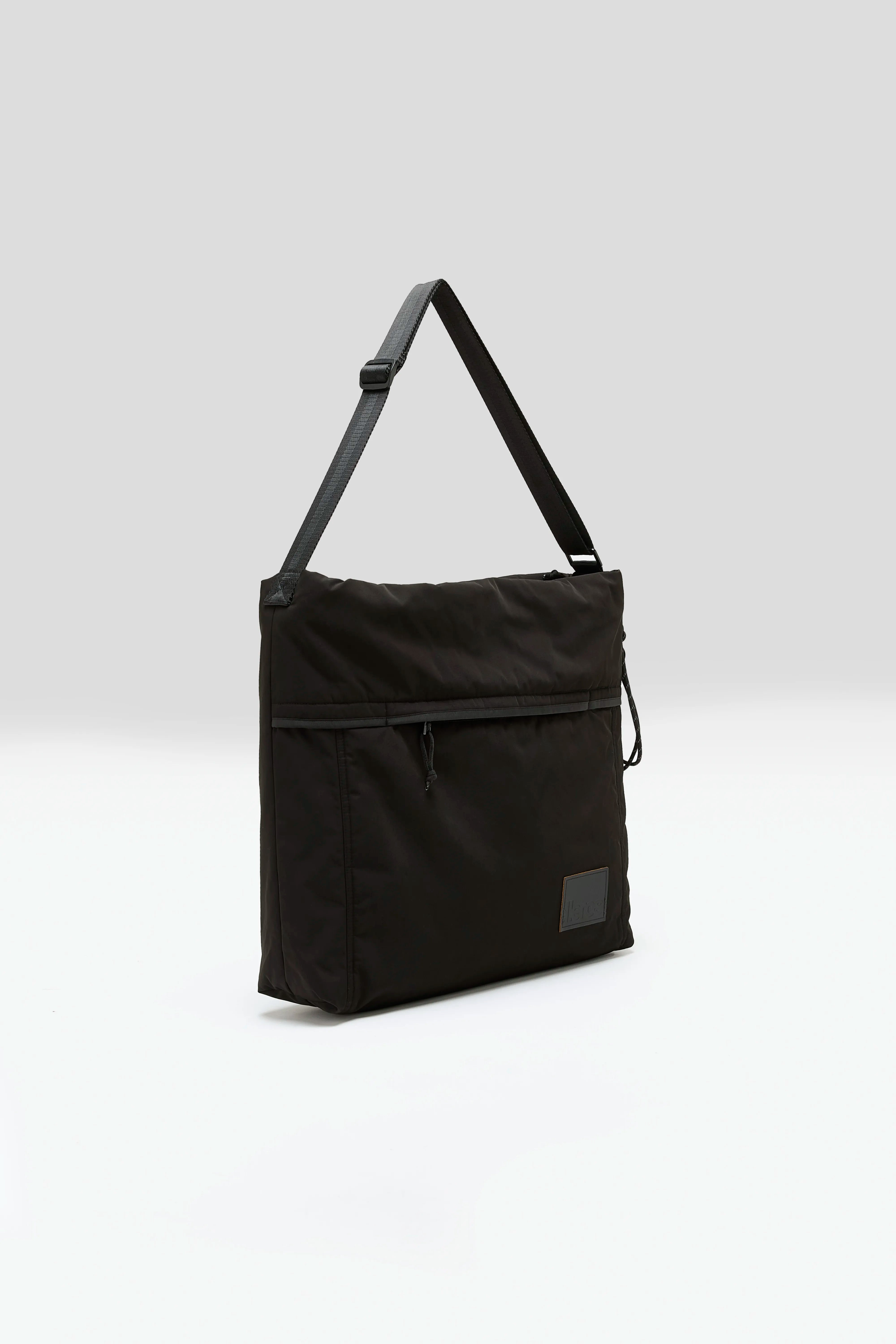 Hendy Messenger Bag - Black For Men | Bellerose