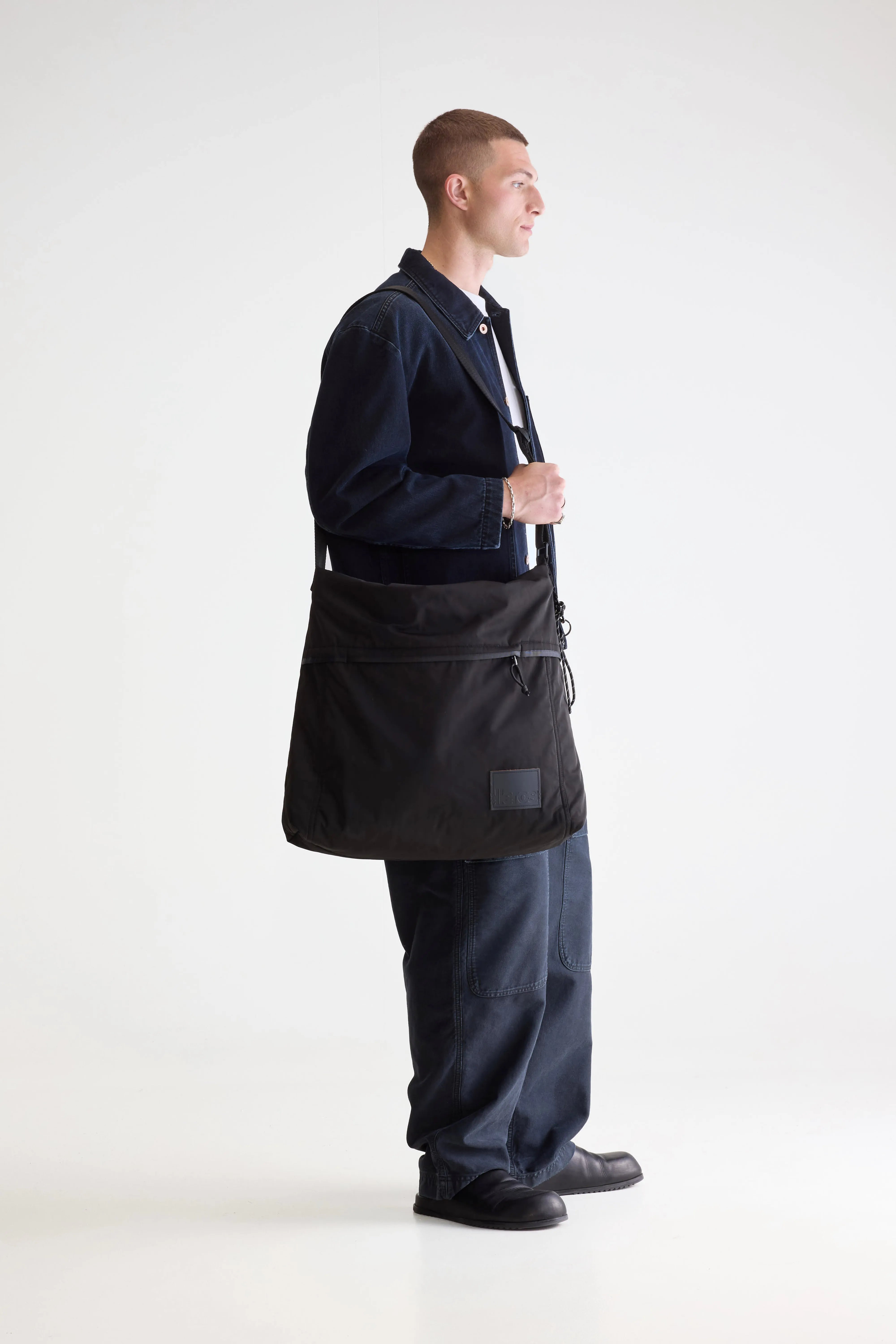 Hendy Messenger Bag - Black For Men | Bellerose