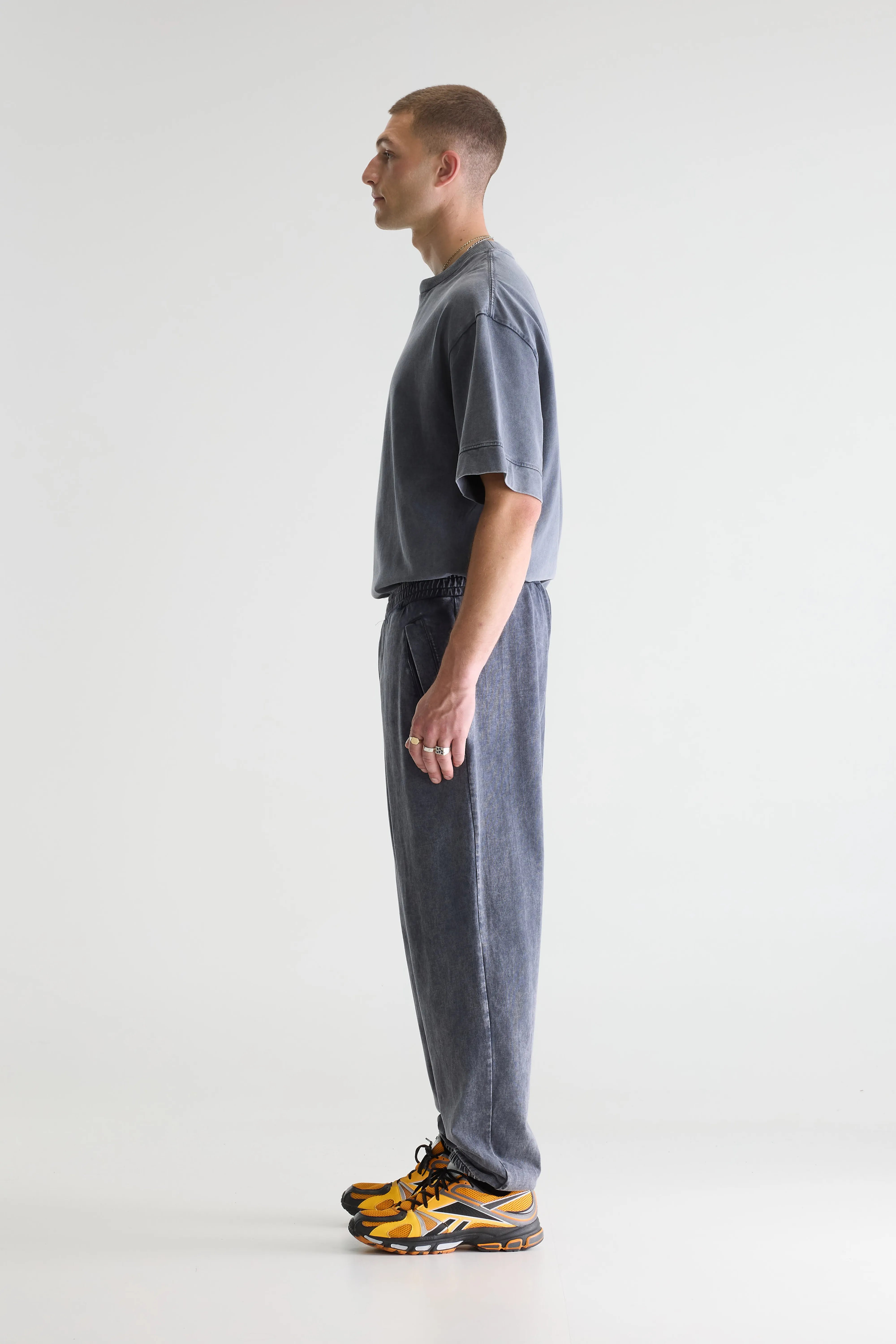 Flask jogging pants (261 / M / NAVY)