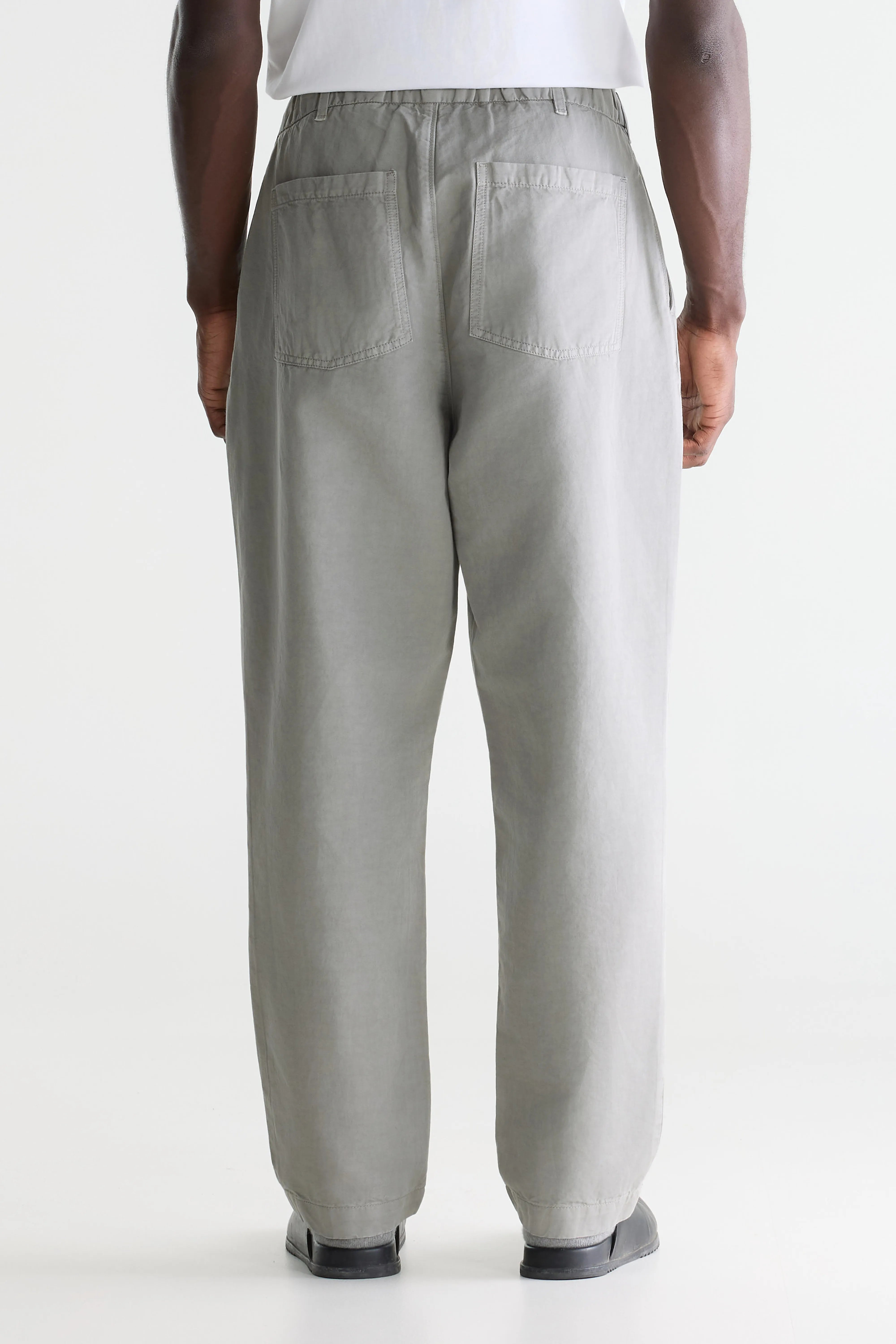 Paynt Relaxed Trousers - Concrete For Men | Bellerose