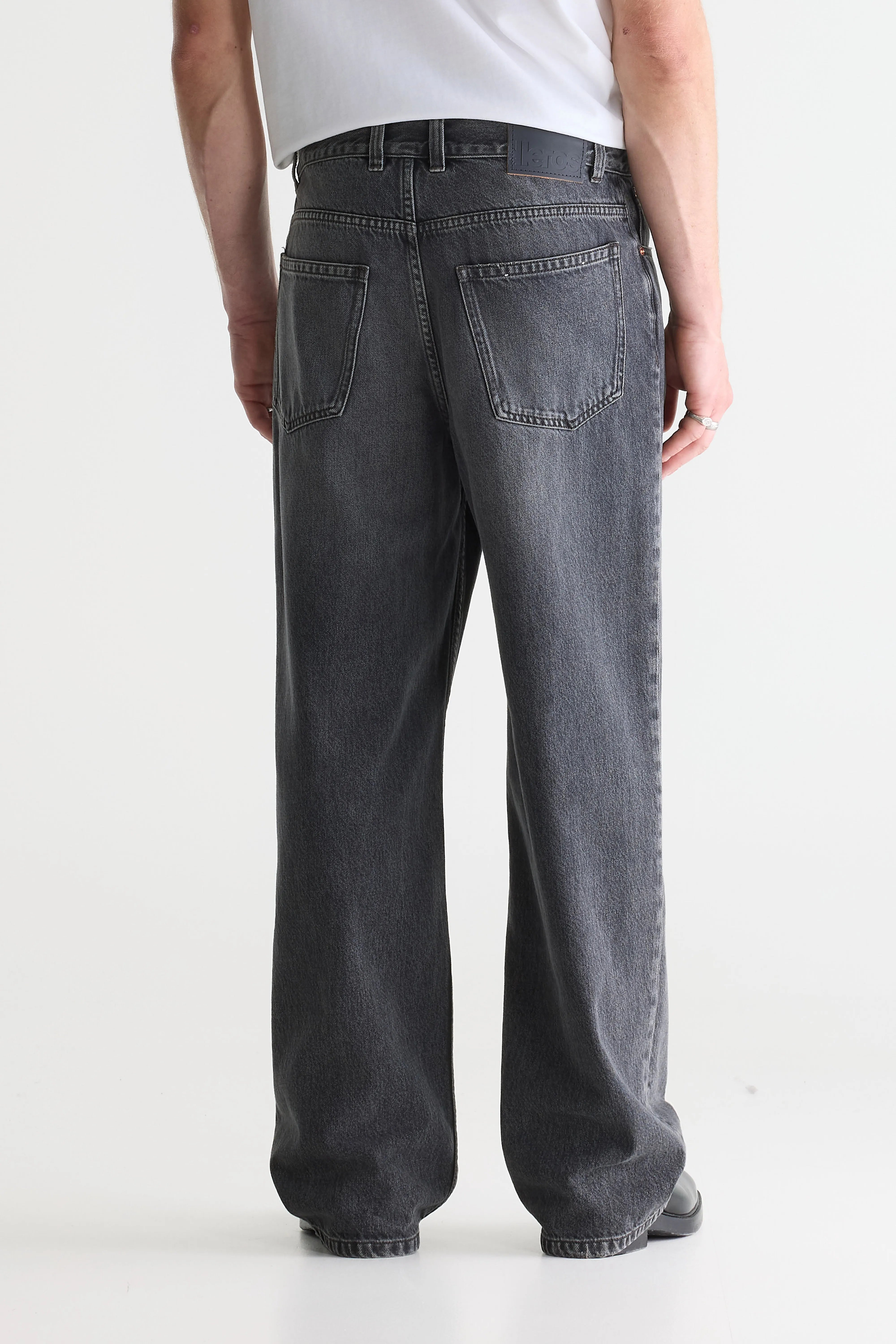 Denim N. 05 - wijde jeans (261 / M / BLACK STONE)