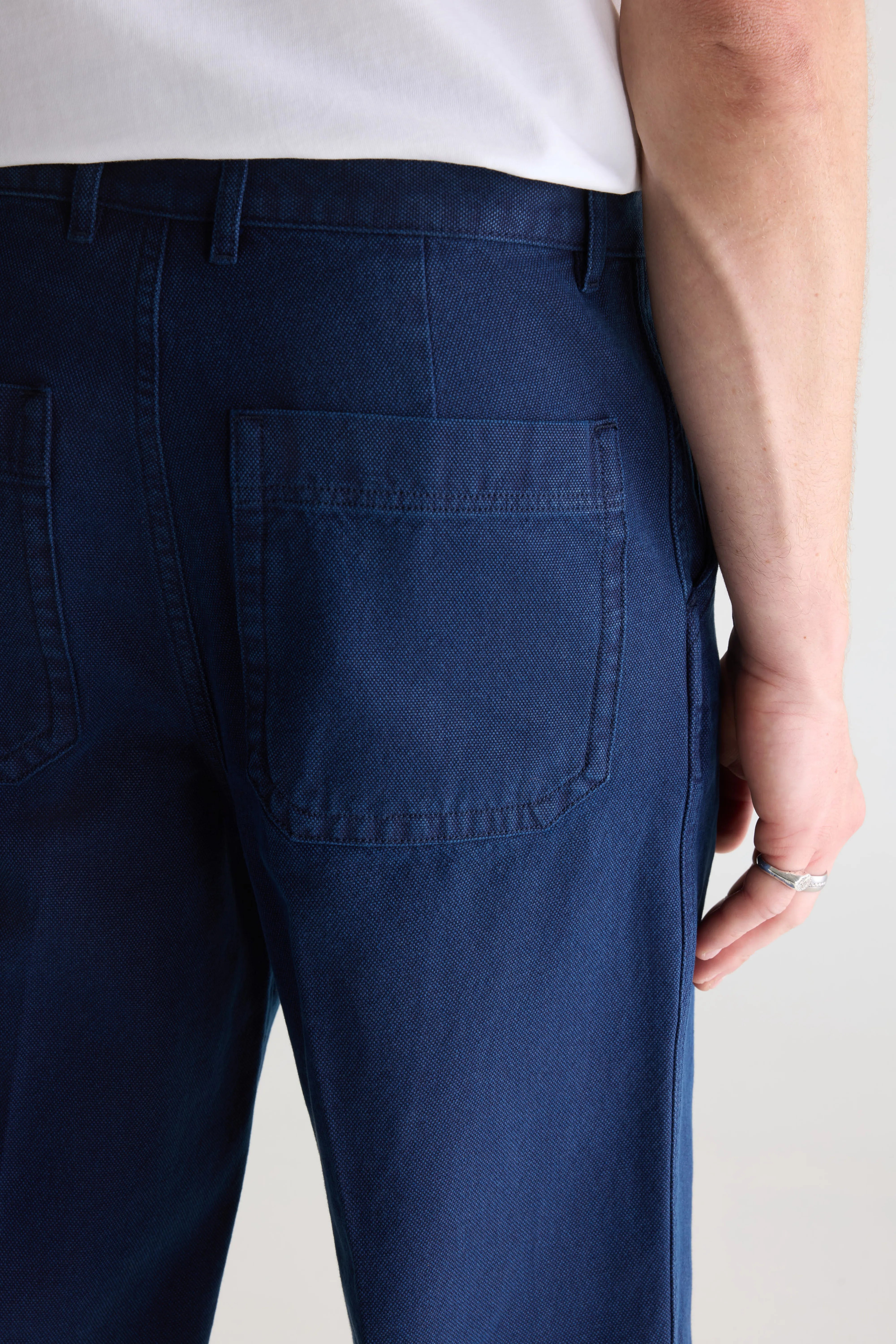 Prior relaxed trousers (261 / M / INDIGO)