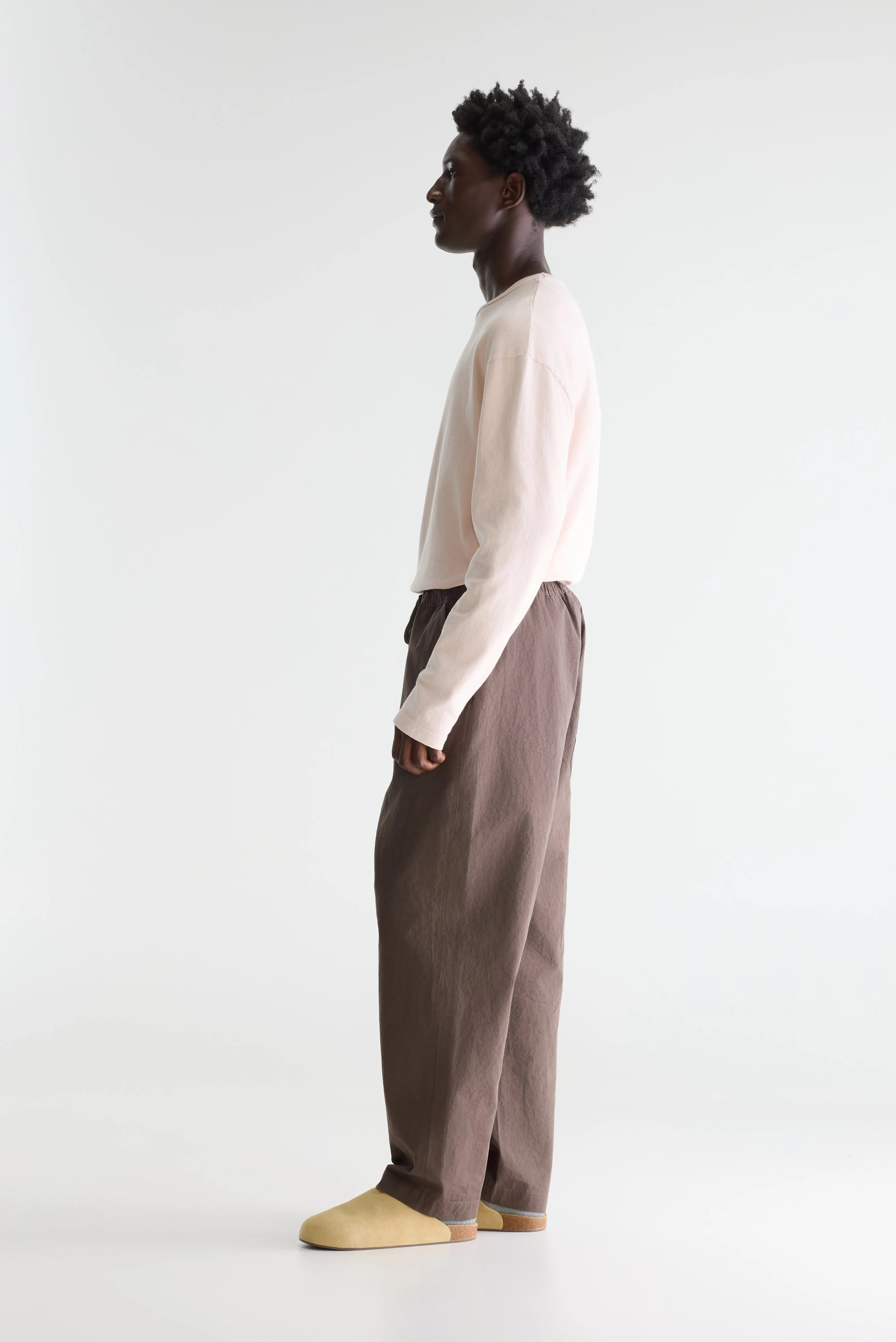 Julius baggy trousers (261 / M / CHESTNUT)
