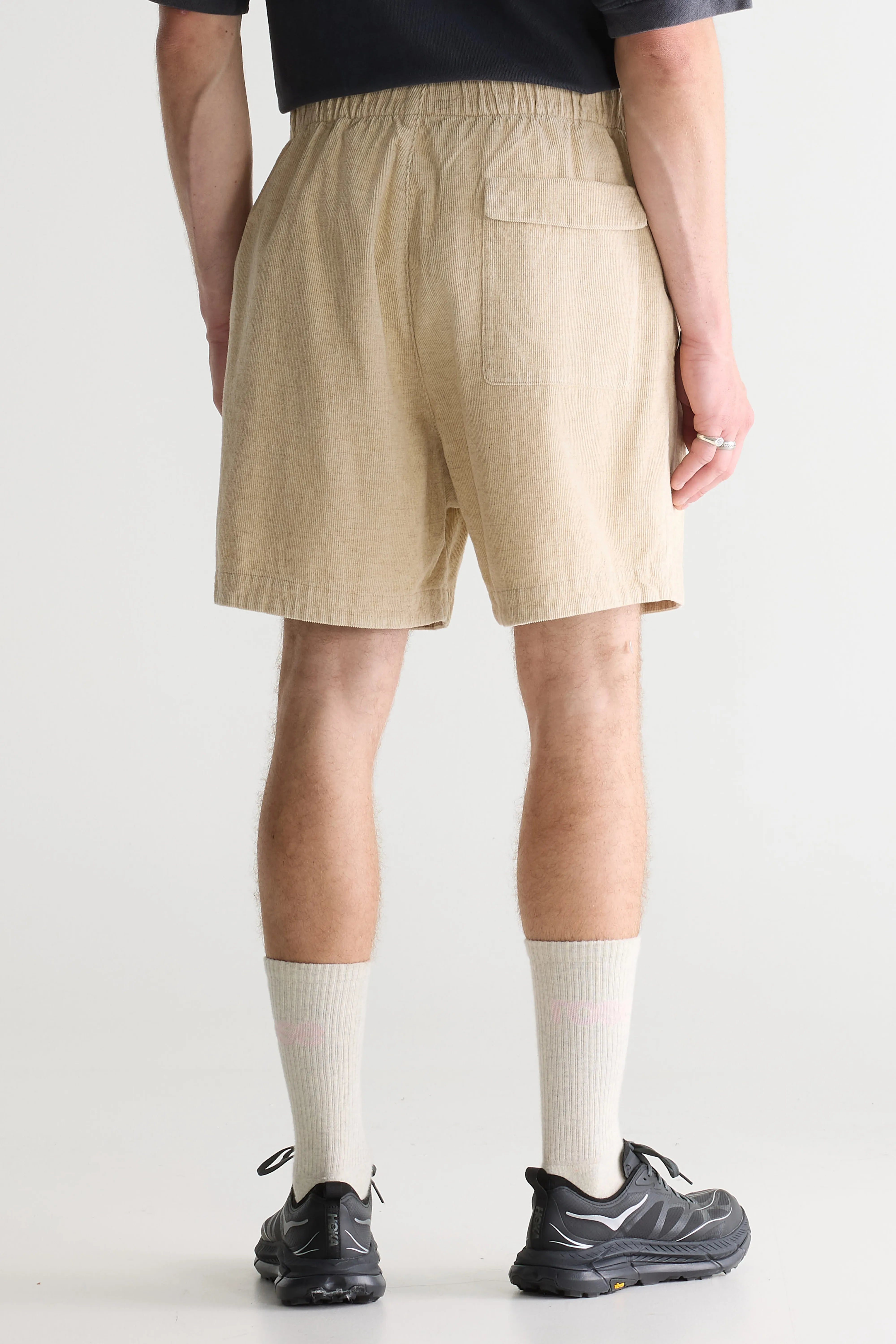 Short ample Jug (261 / M / CALCAIRE)