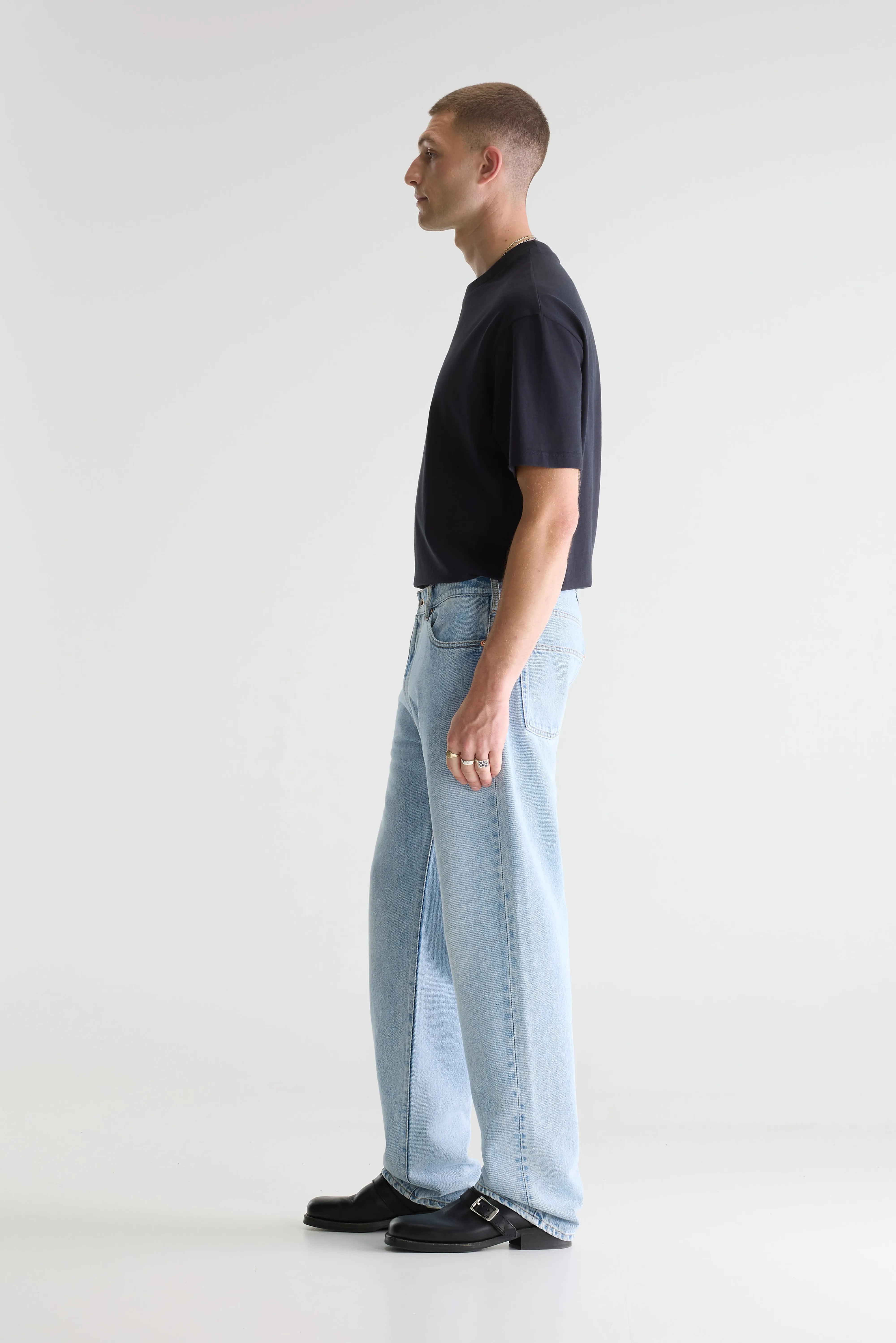 Denim N. 09 Straight Jeans - Used lt blue For Men | Bellerose