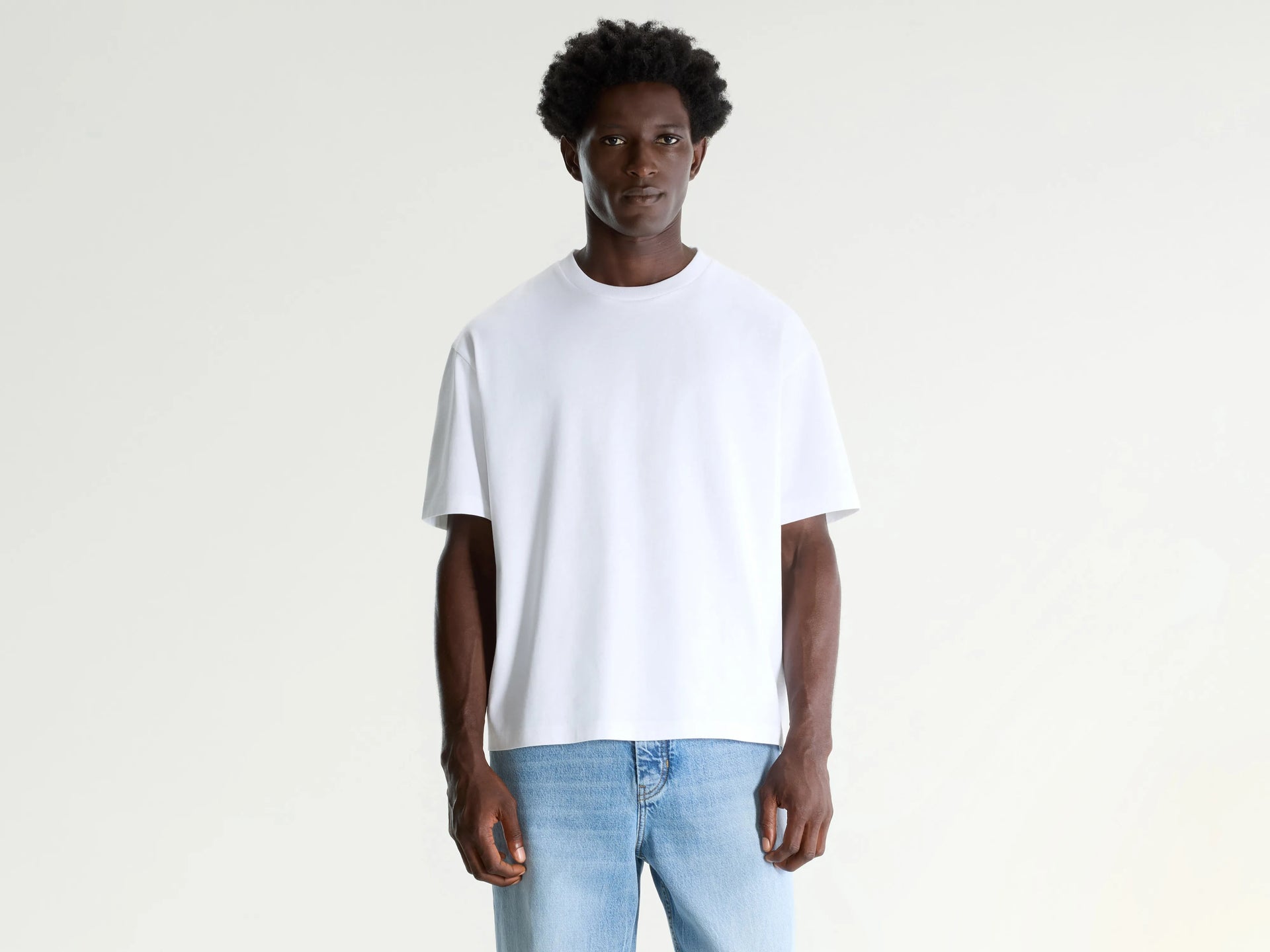   Jeans Tシャツ ホワイト Relaxed short sleeve white t-shirt for men | Bellerose