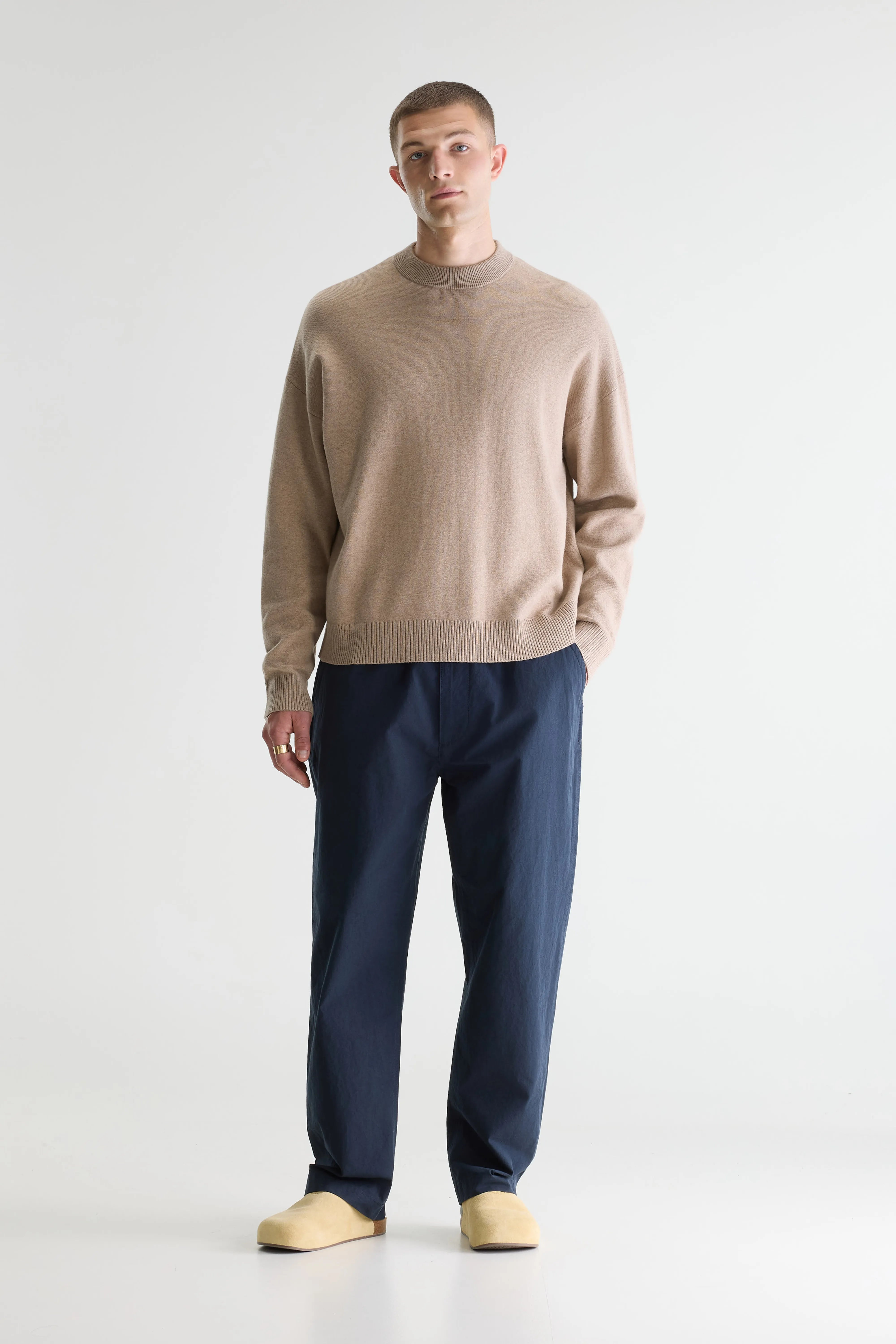 Pull Col Rond Geolem - Chino / Oyster Pour Homme | Bellerose
