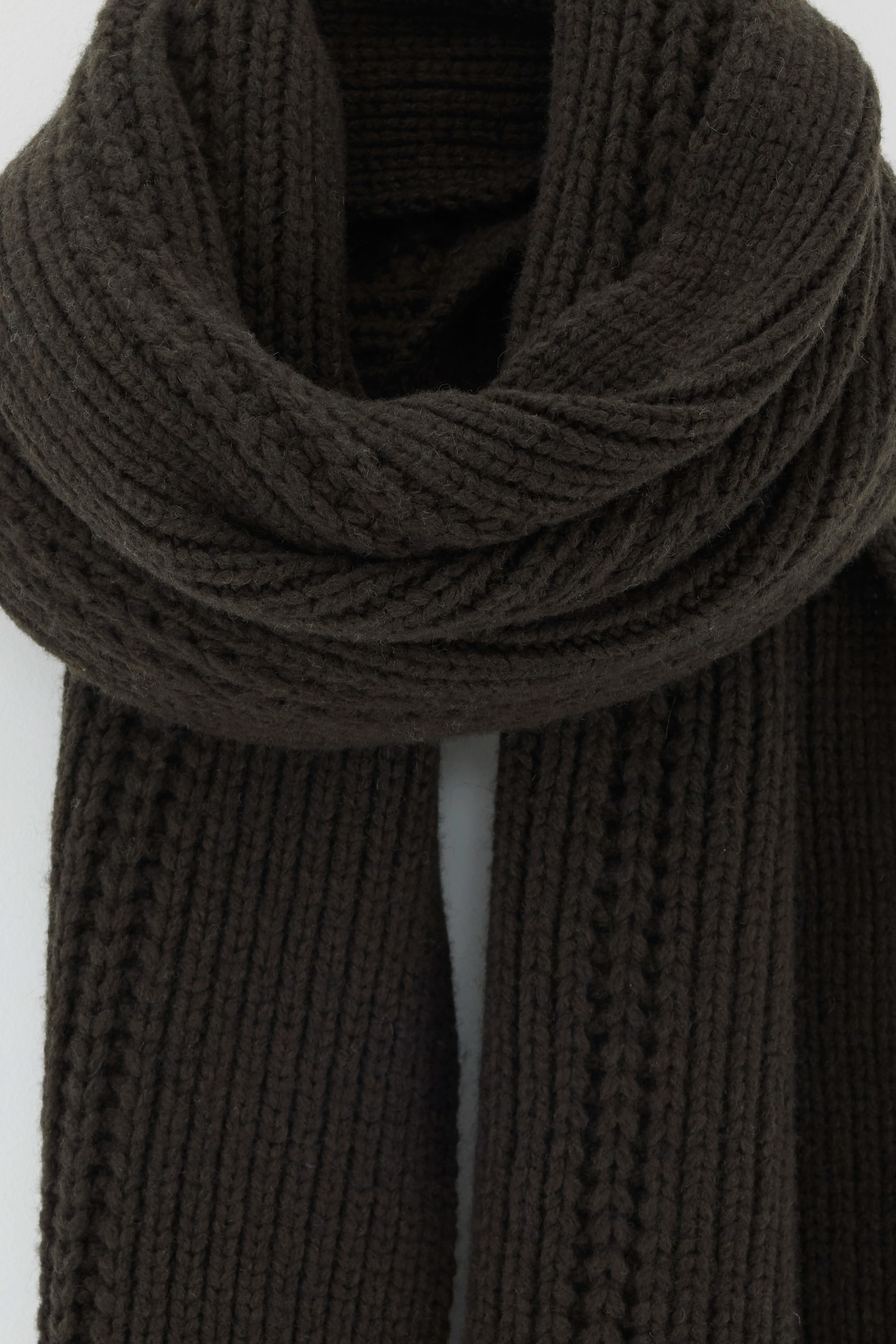 Amecou knitted scarf (262 / M / LIANE)