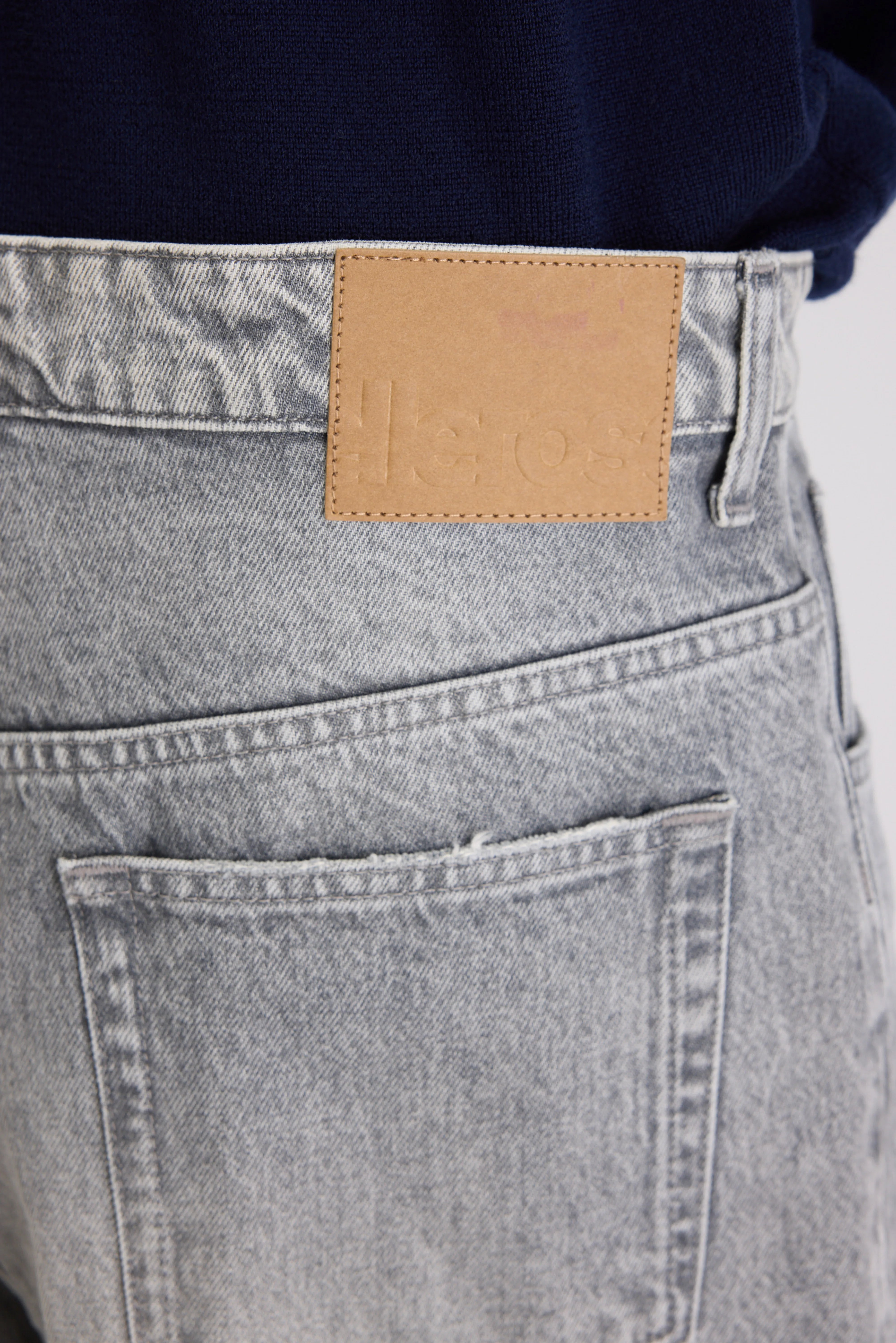 Denim N. 02 loose jeans (262 / M / USED GREY)