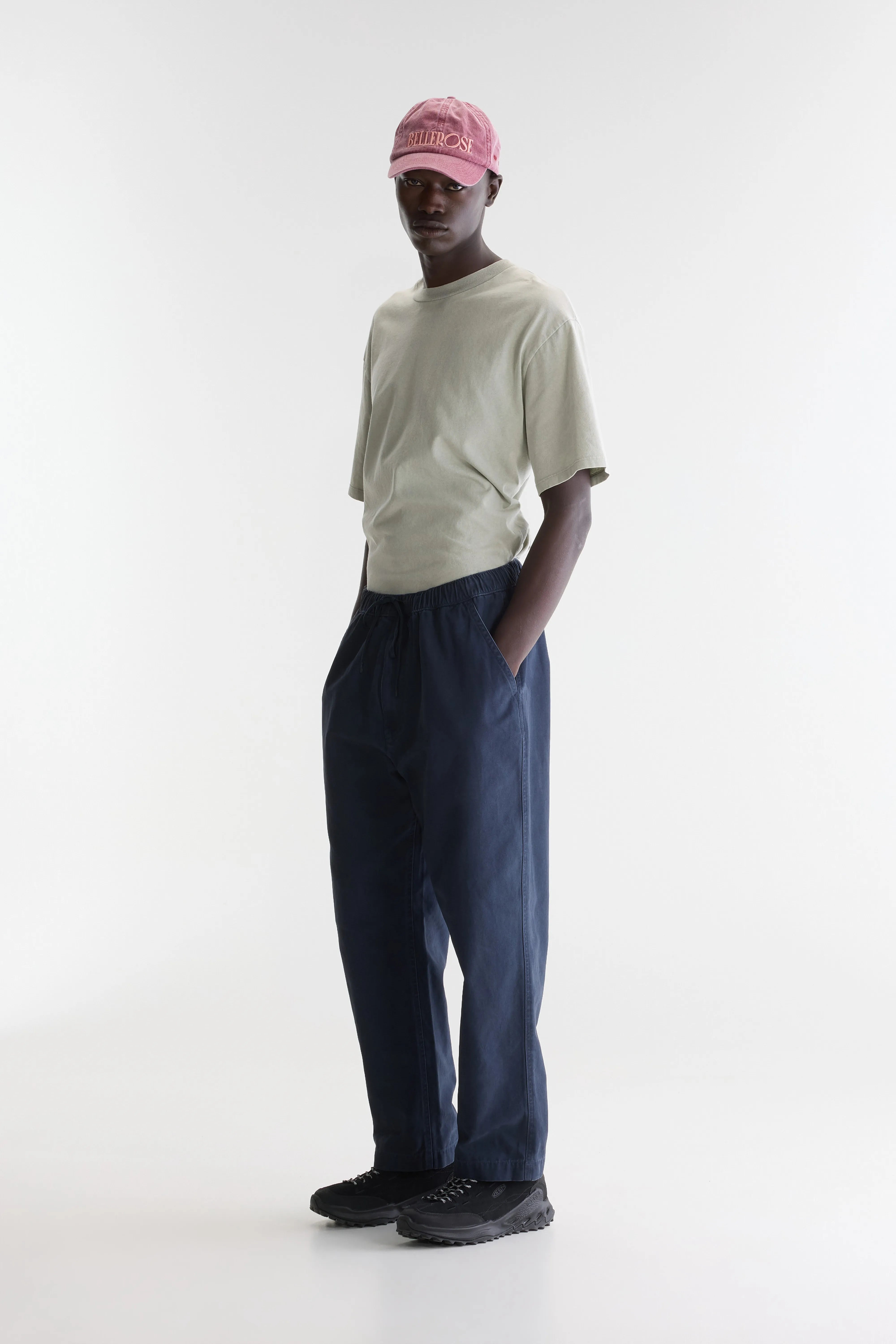 Julius relaxed trousers (262 / M / NAVY)