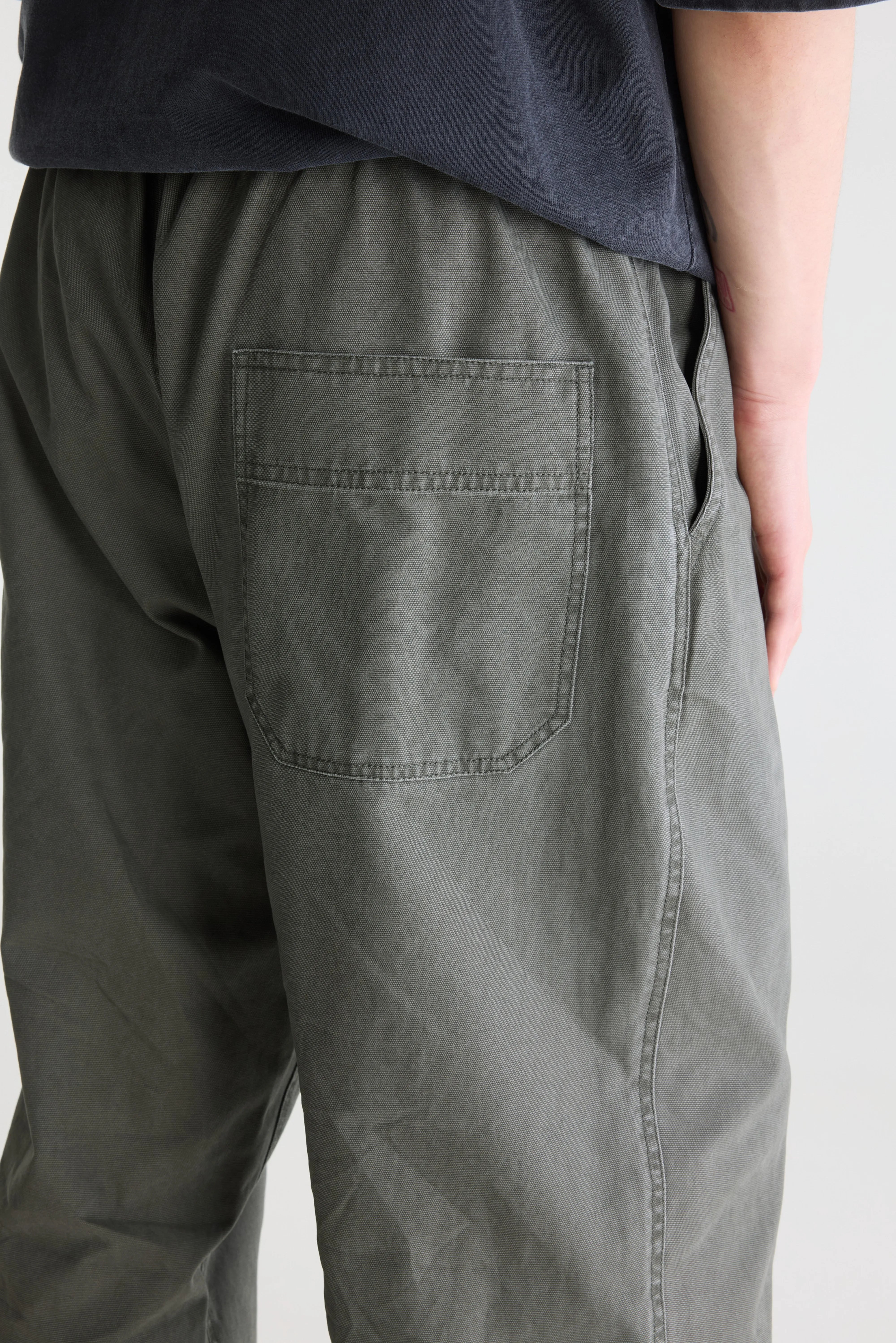 Julius relaxed trousers (262 / M / THYME)
