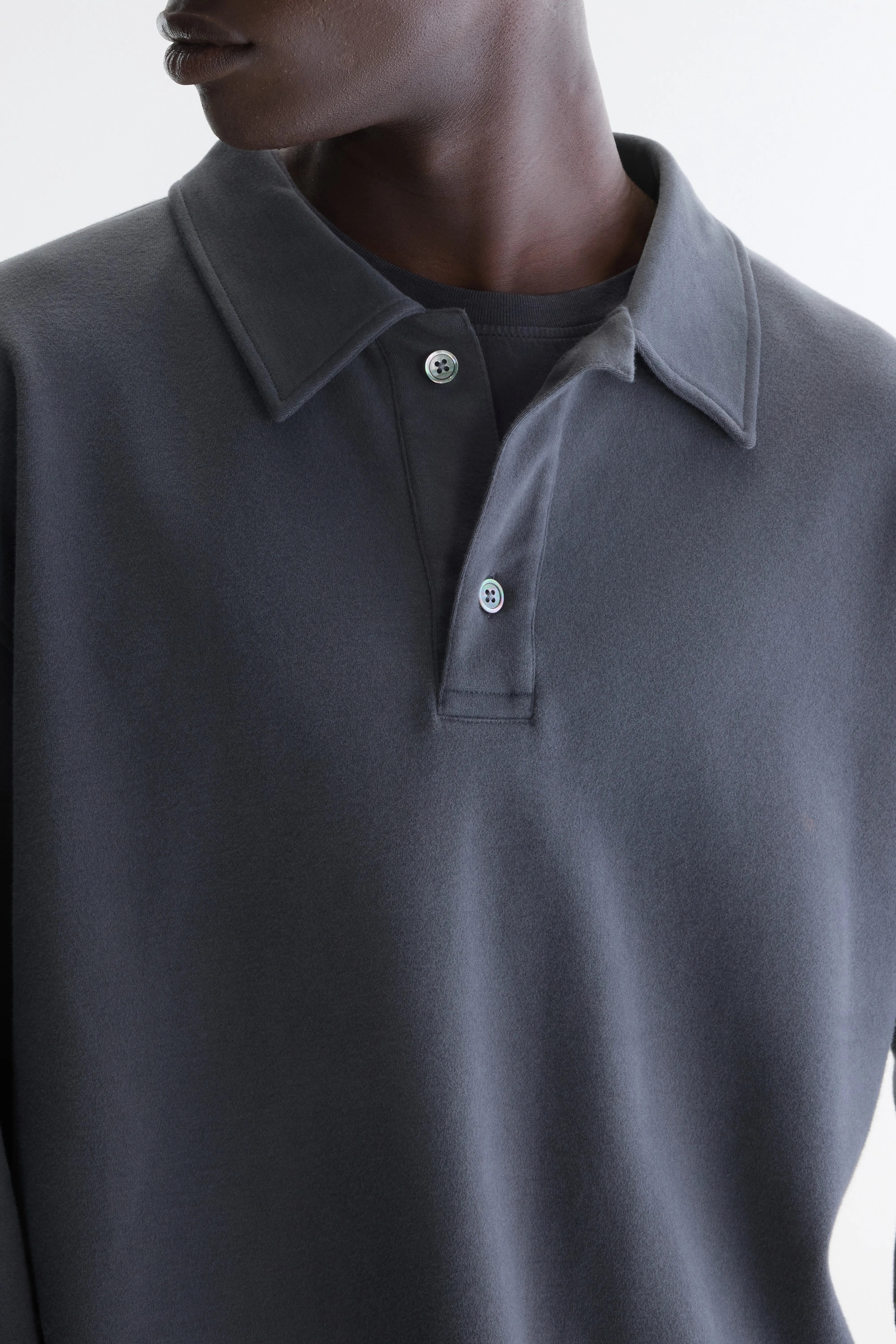 Motoko relaxed polo (262 / M / BLACK SAND)