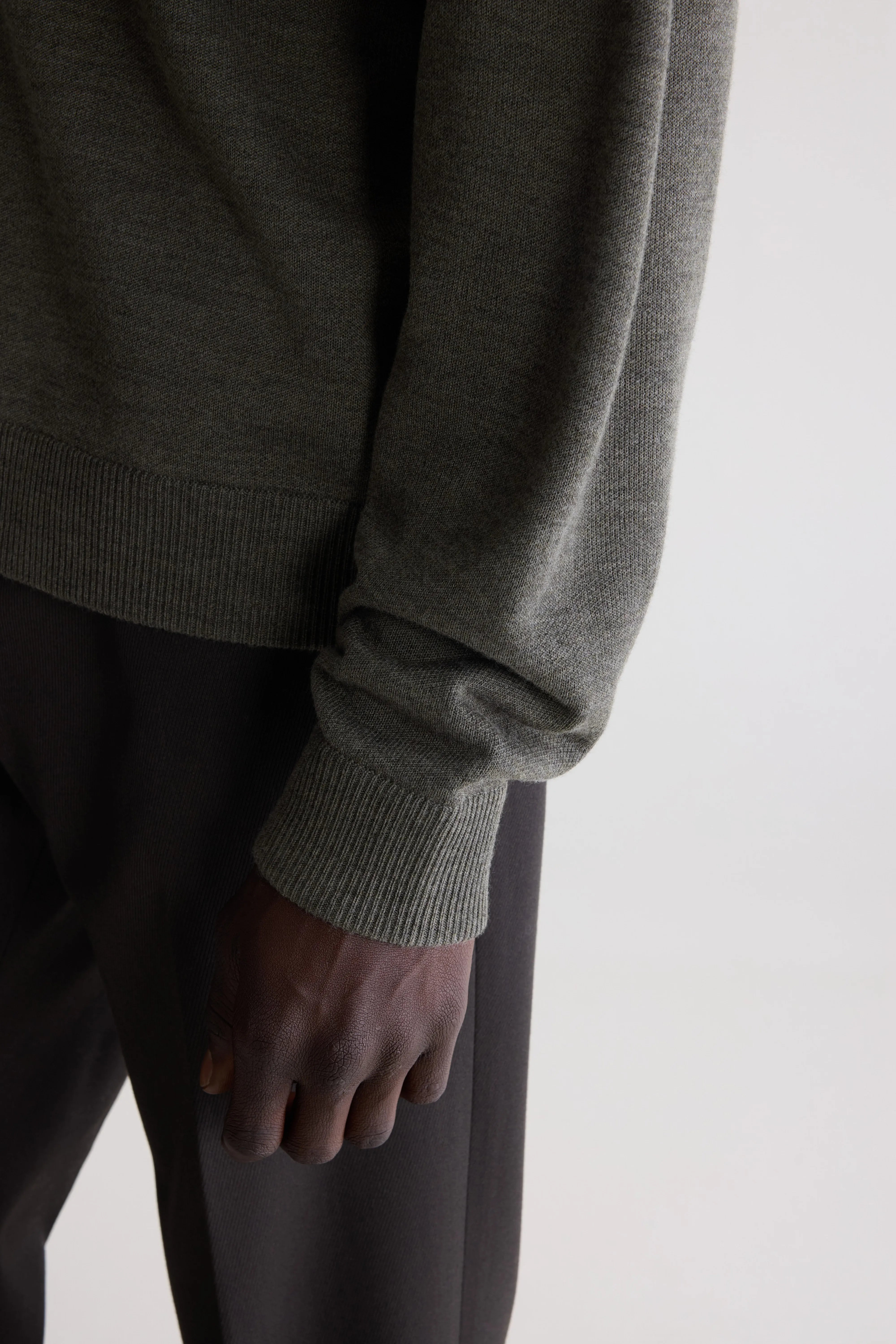 Pull col rond Siamo (262 / M / DUSTY OLIVE)