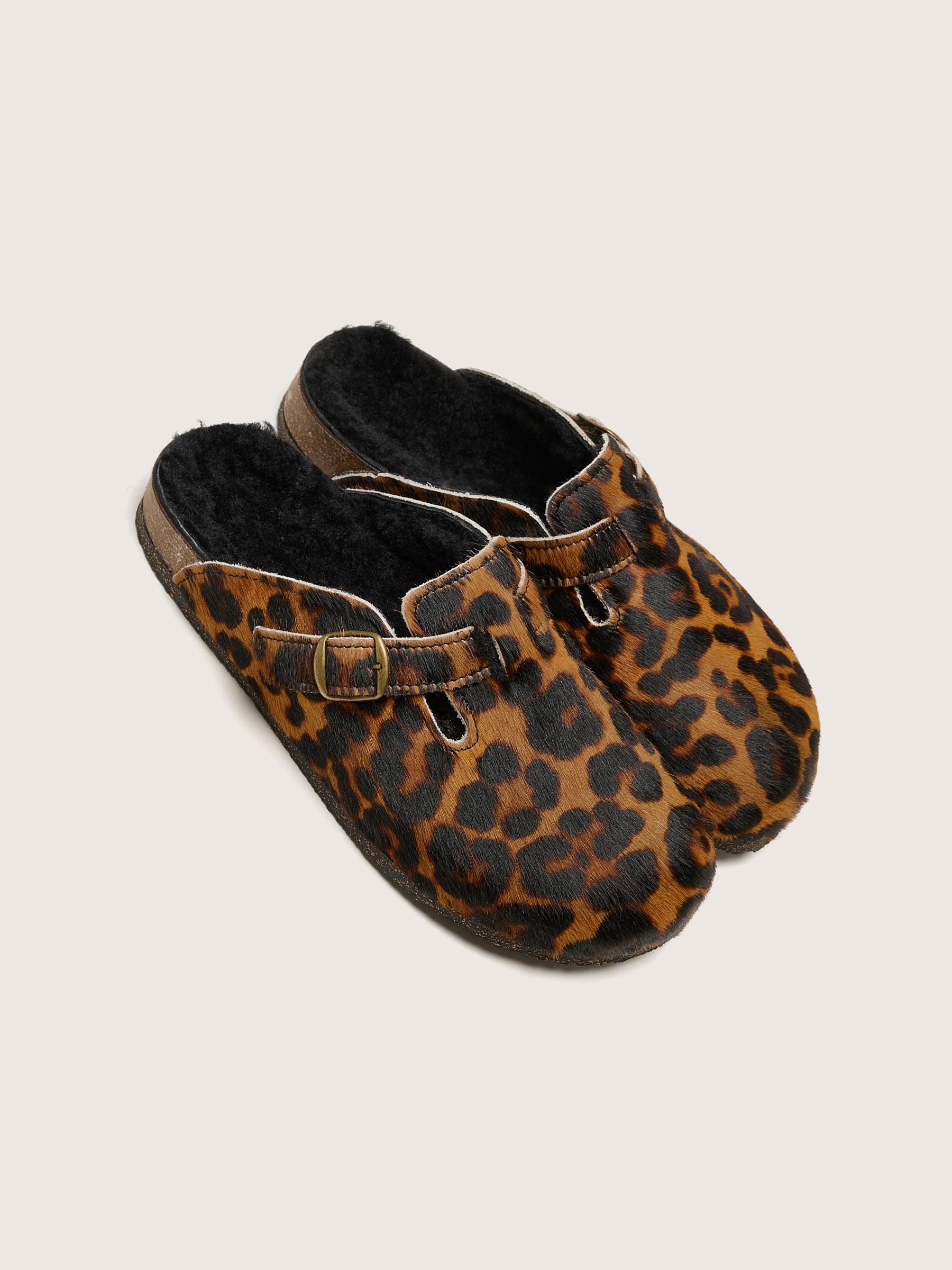 Black Leopard Clogs (242 / W / BROWN)