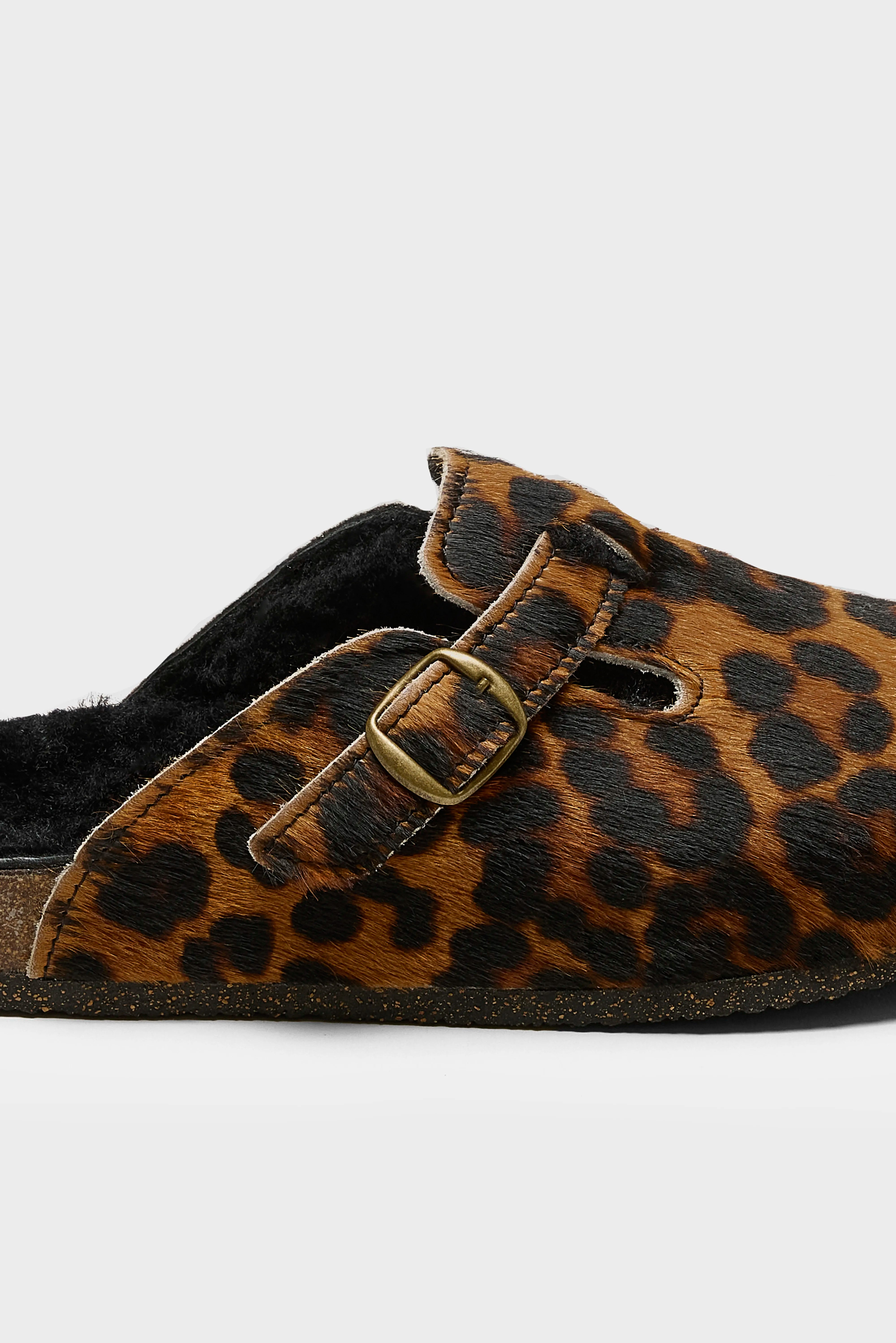 Black Leopard Clogs (242 / W / BROWN)