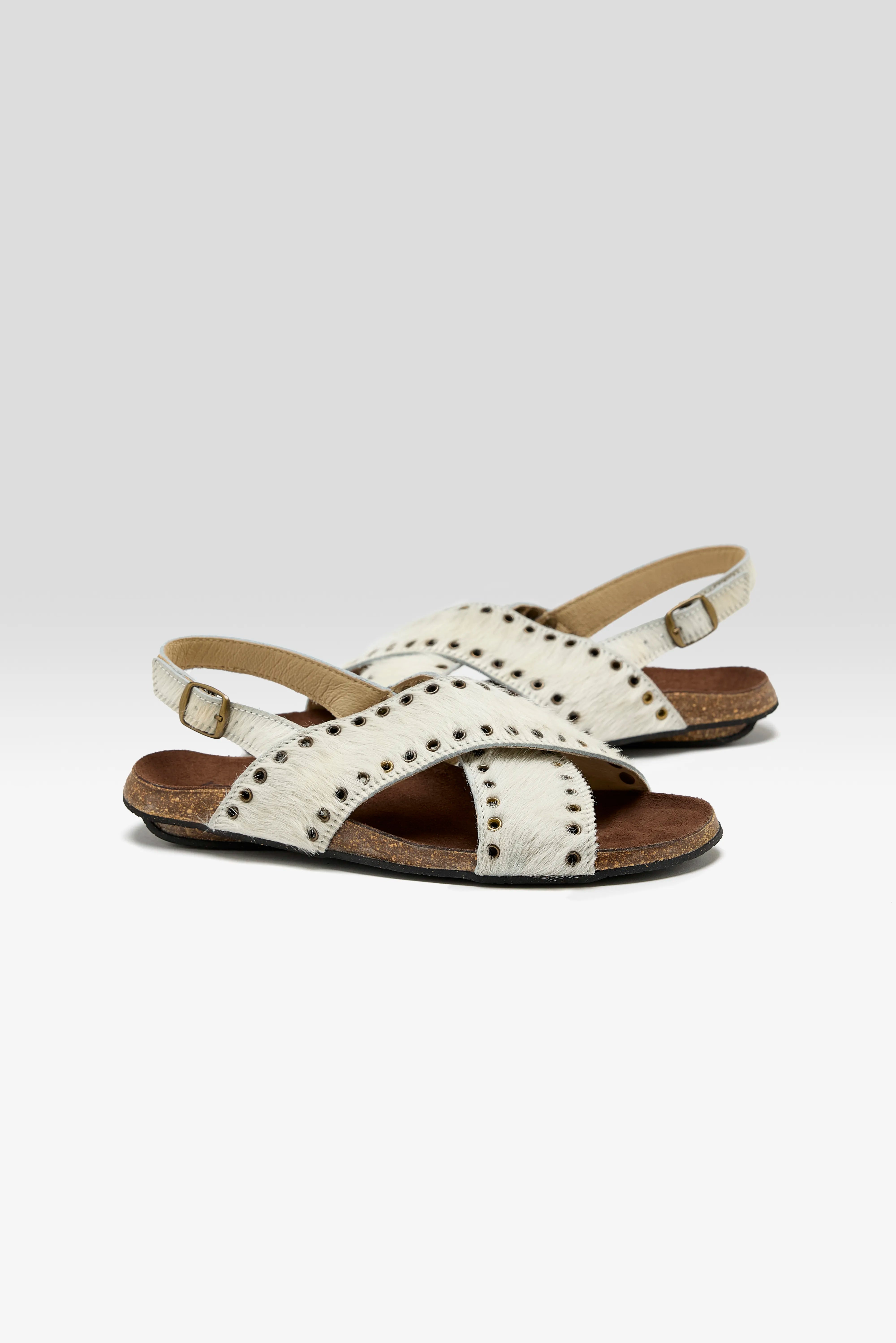 Tevir Leather Sandals  (251 / W / WHITE)