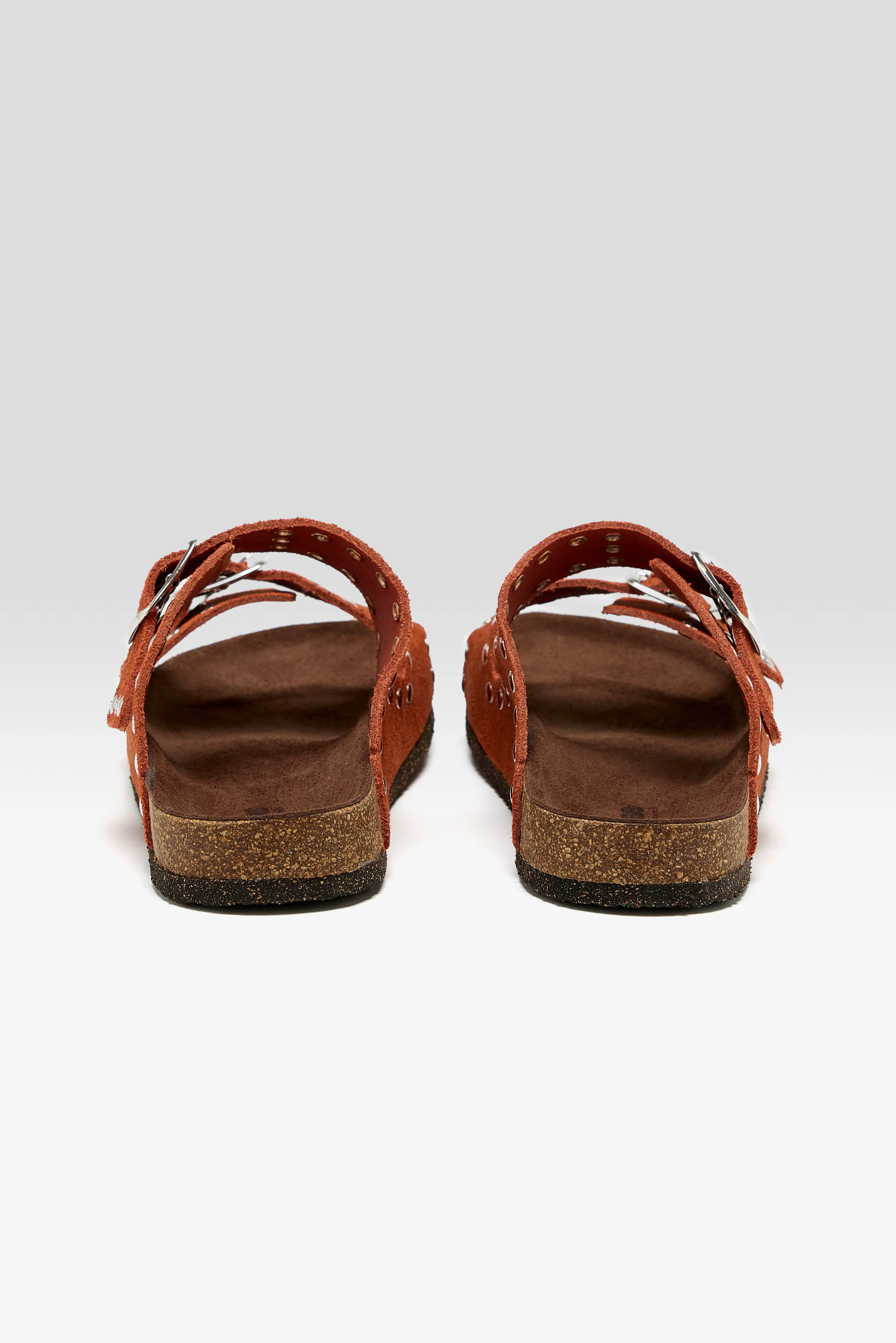 Rivet Suede Sandals (251 / W / RUST)