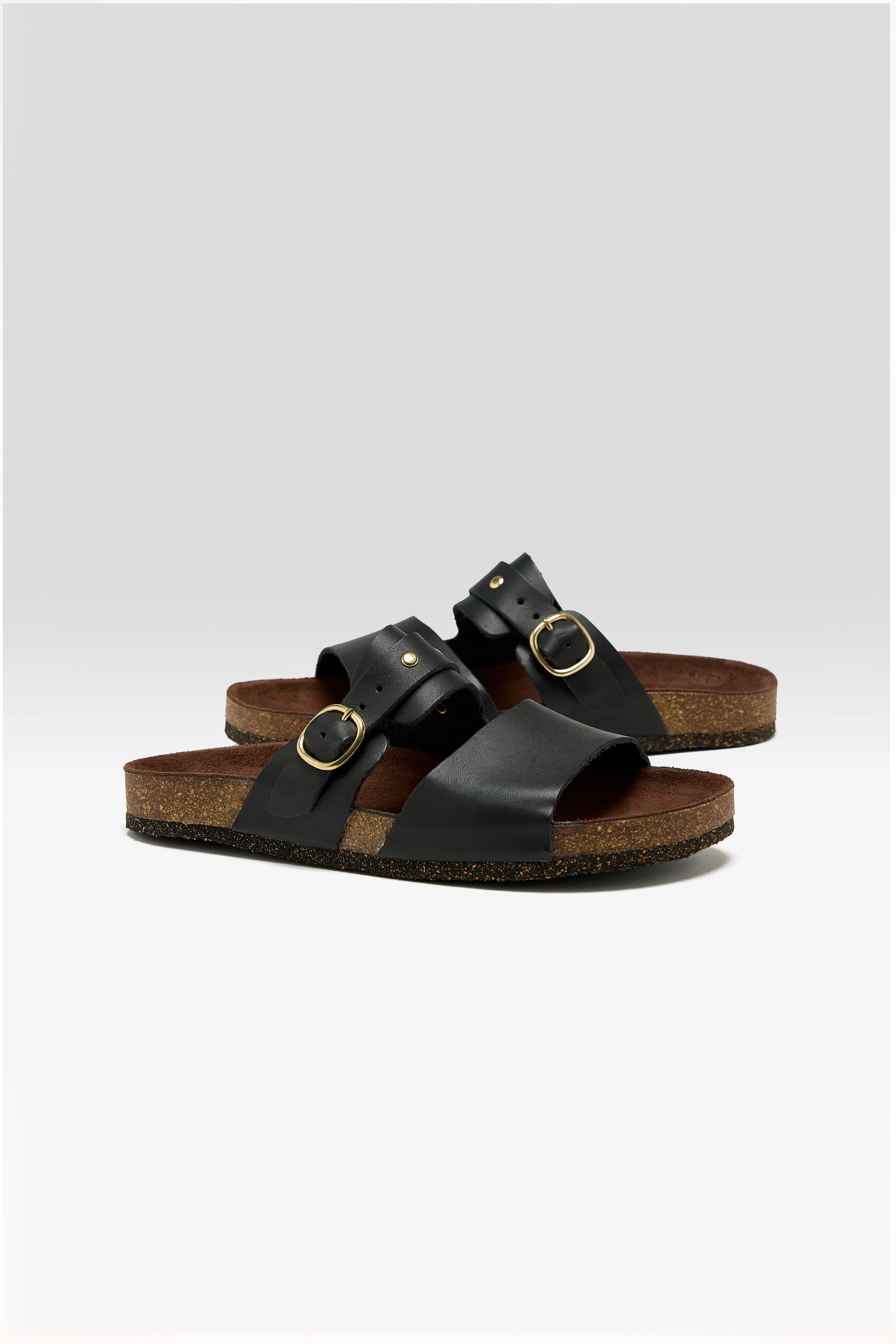 Black Leather Sandals  (251 / W / BLACK)