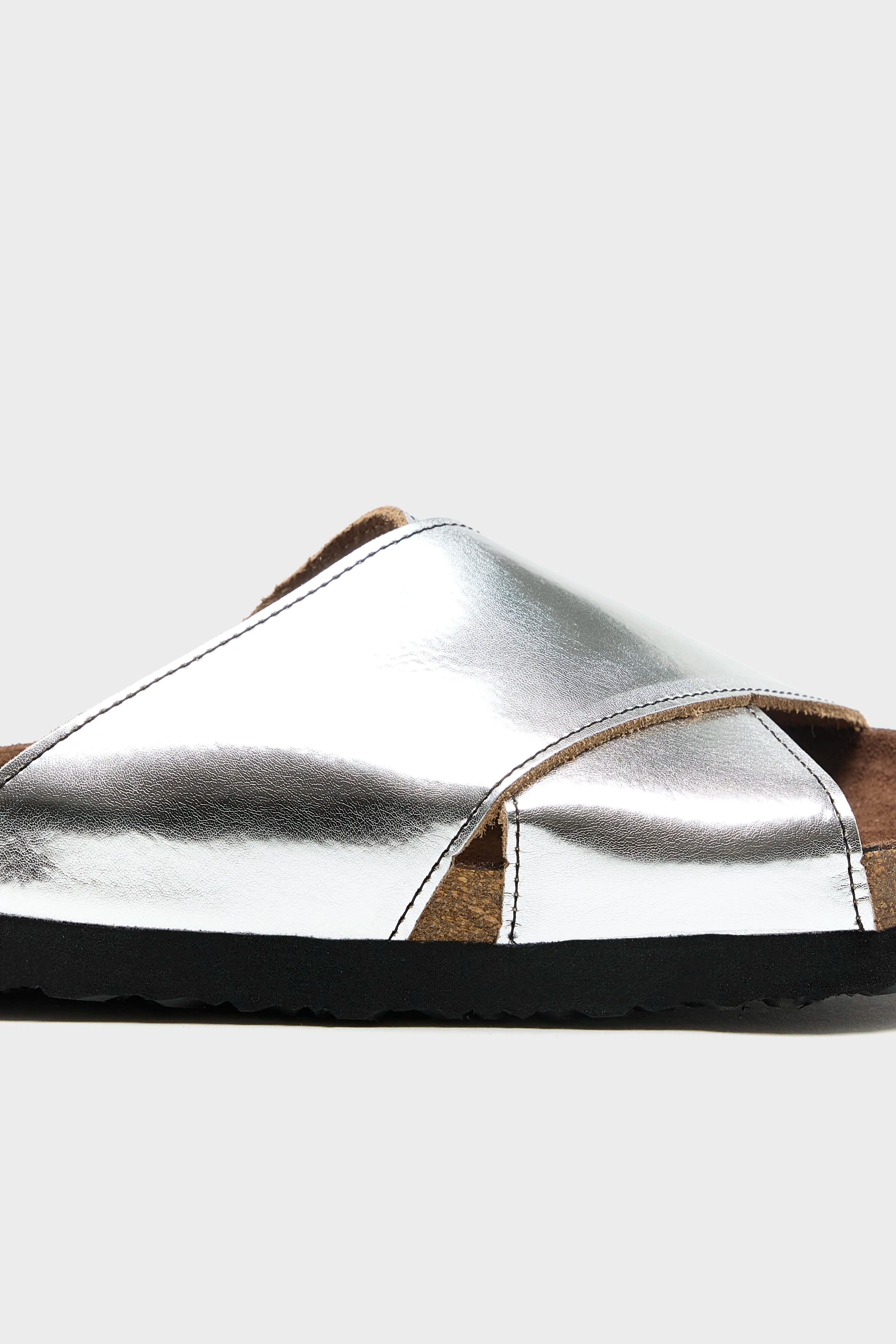 Sandales Croisées en Cuir Métallisé  (261 / W / SILVER)