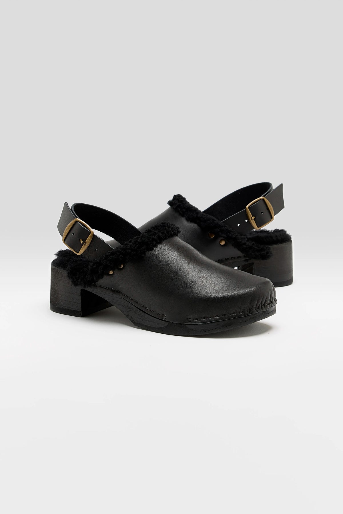 Schapenvacht Klompen met Hak (262 / W / BLACK)