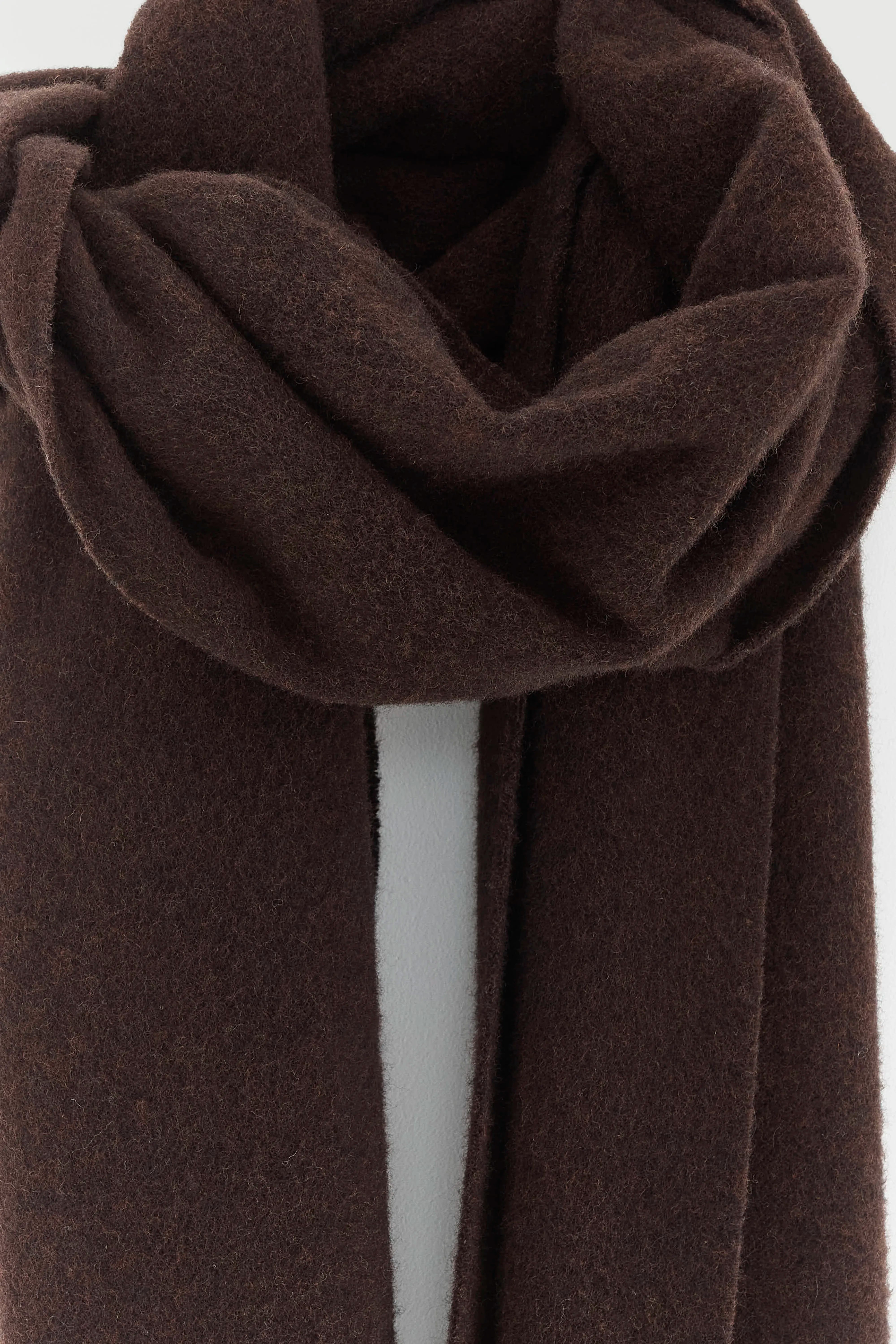 Écharpe en laine Mutch (262 / U / DARK ROAST)